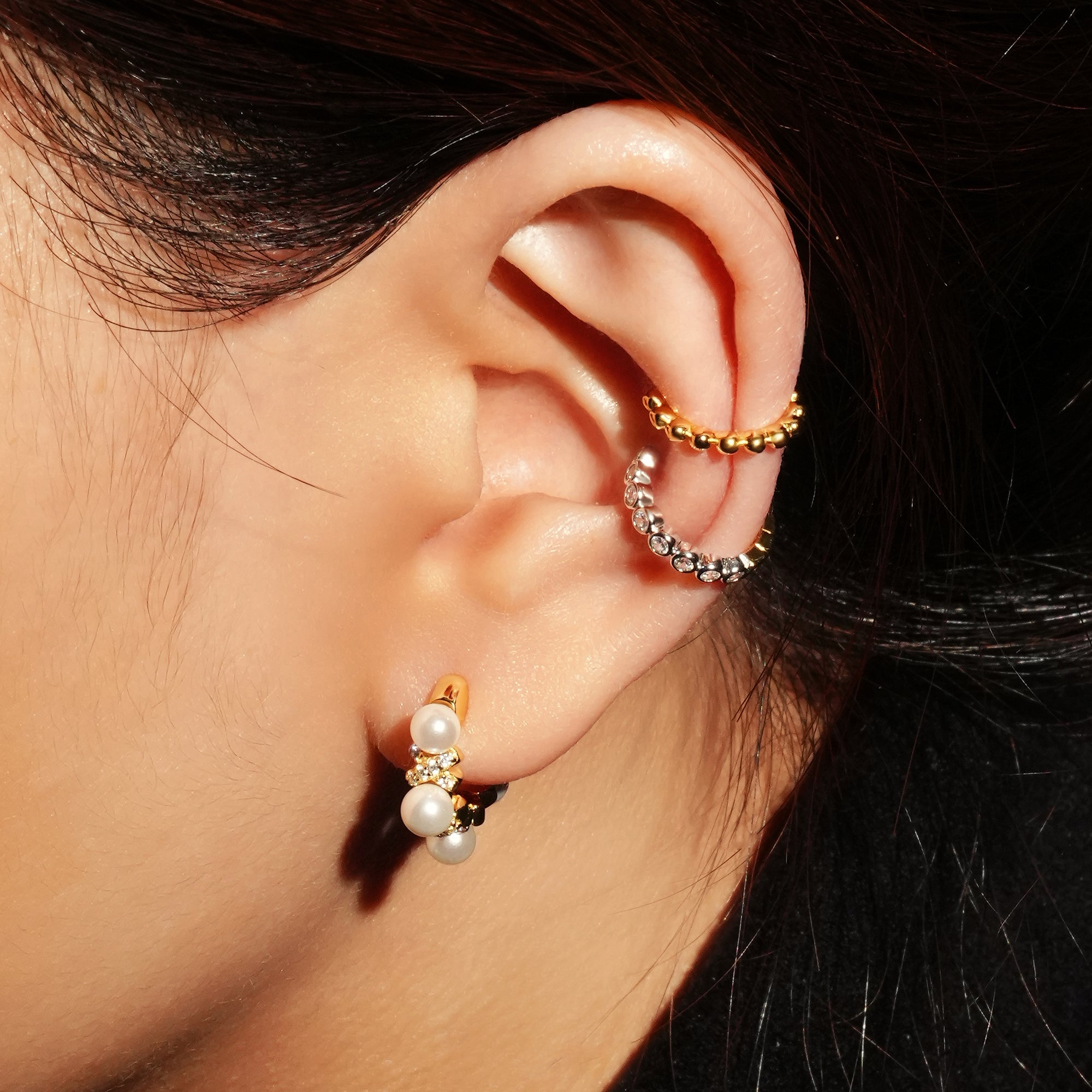 Ania Haie Braided Pearl Huggie korvakorut kulta helmi