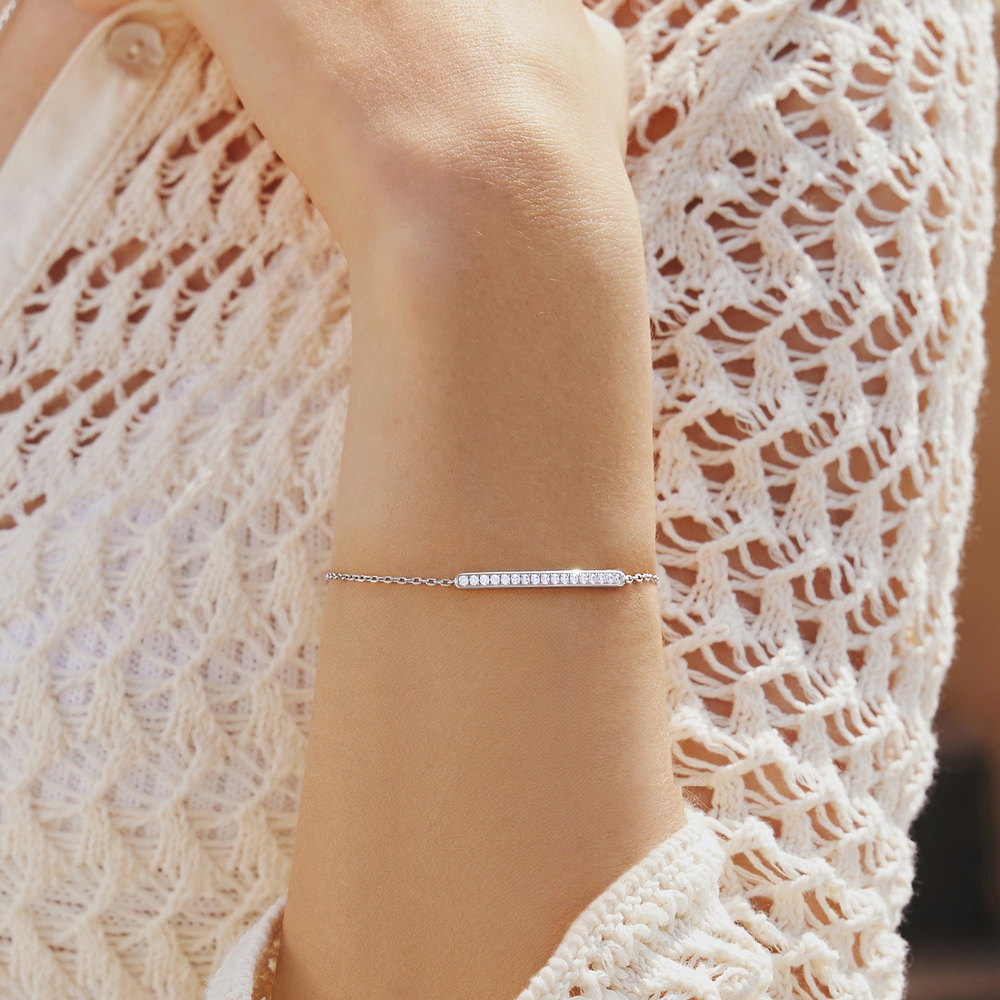 Ania Haie Vogue Maven Silver Pavé Bar rannekoru hopea