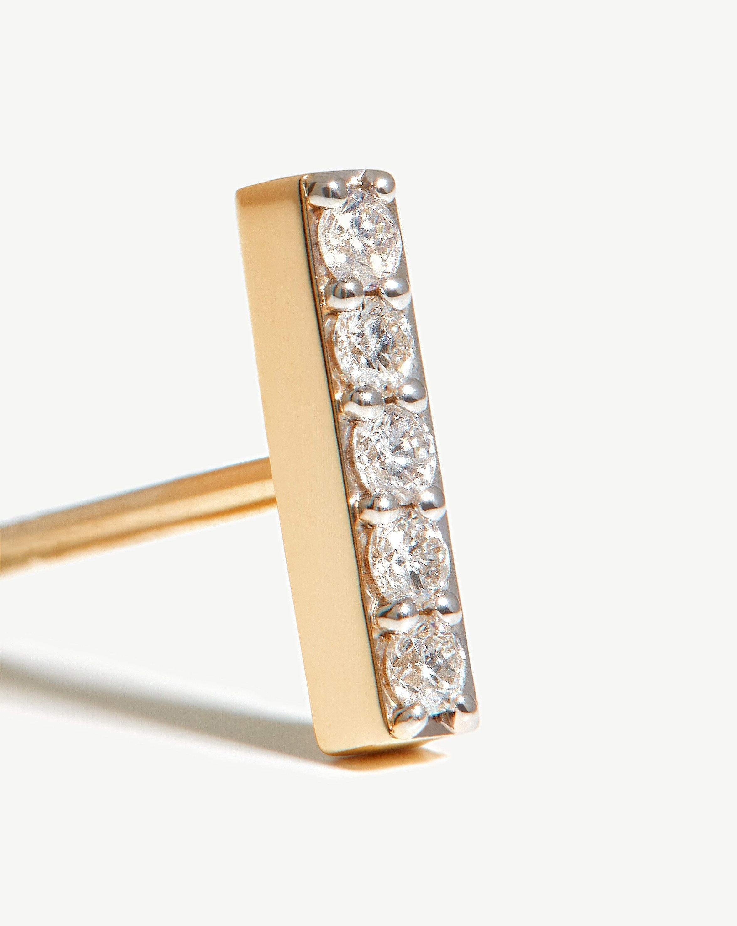 MISSOMA Solid Gold Diamond Bar nappikorvakorut 9ct keltakulta timantti
