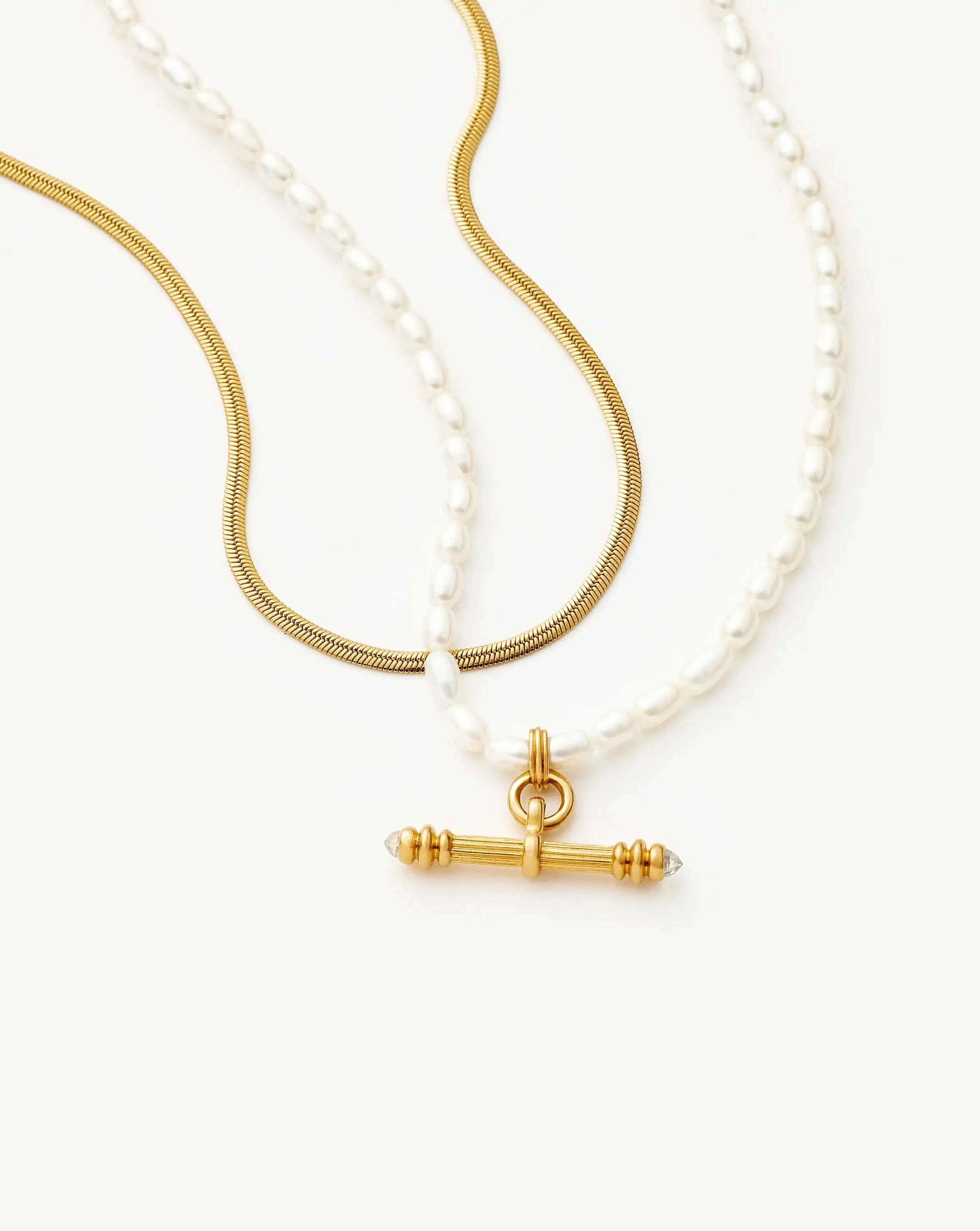 Missoma Pearly T-bar kaulakorusetti helmi