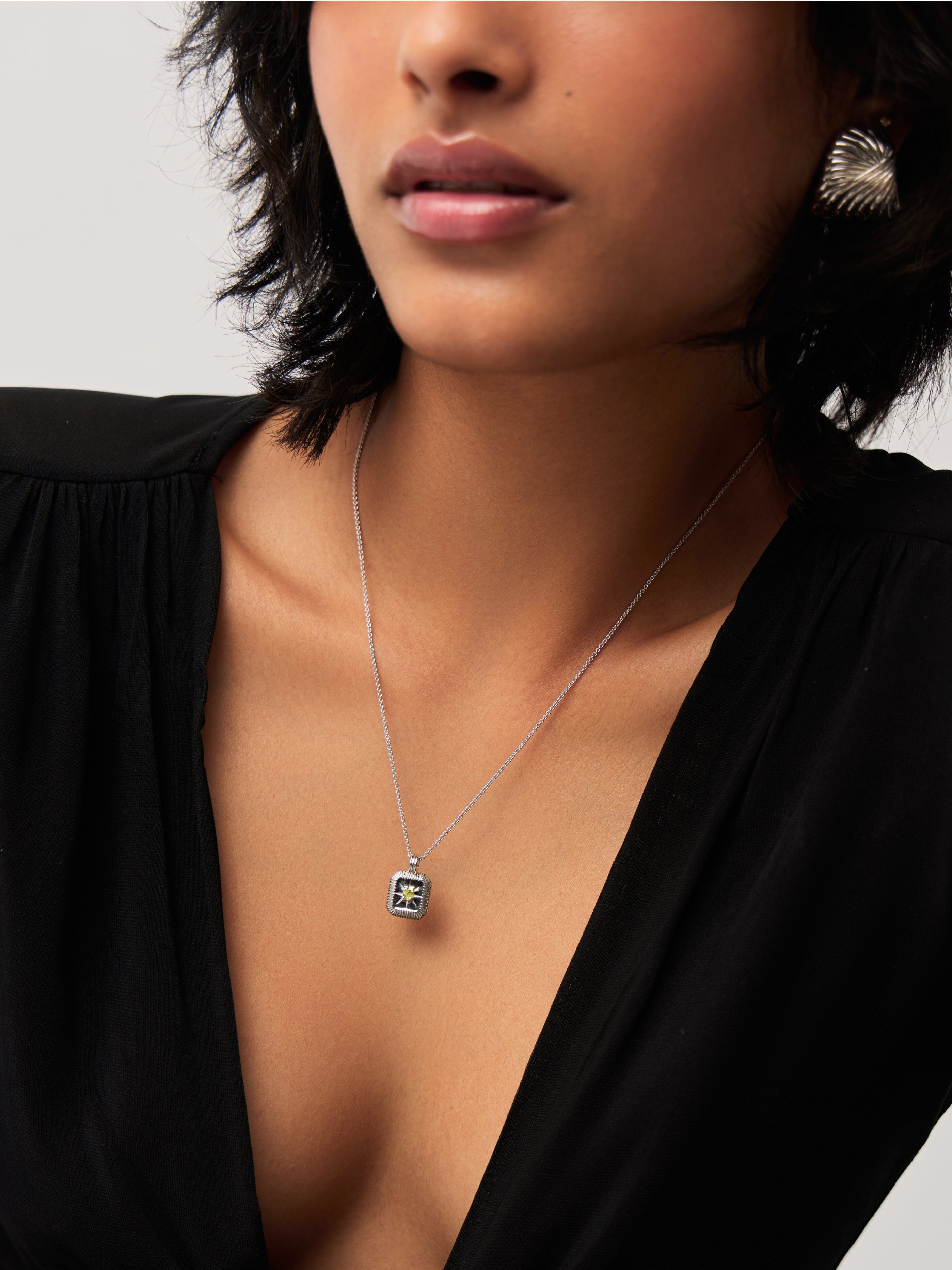 MISSOMA August Birthstone korusetti hopea peridootti