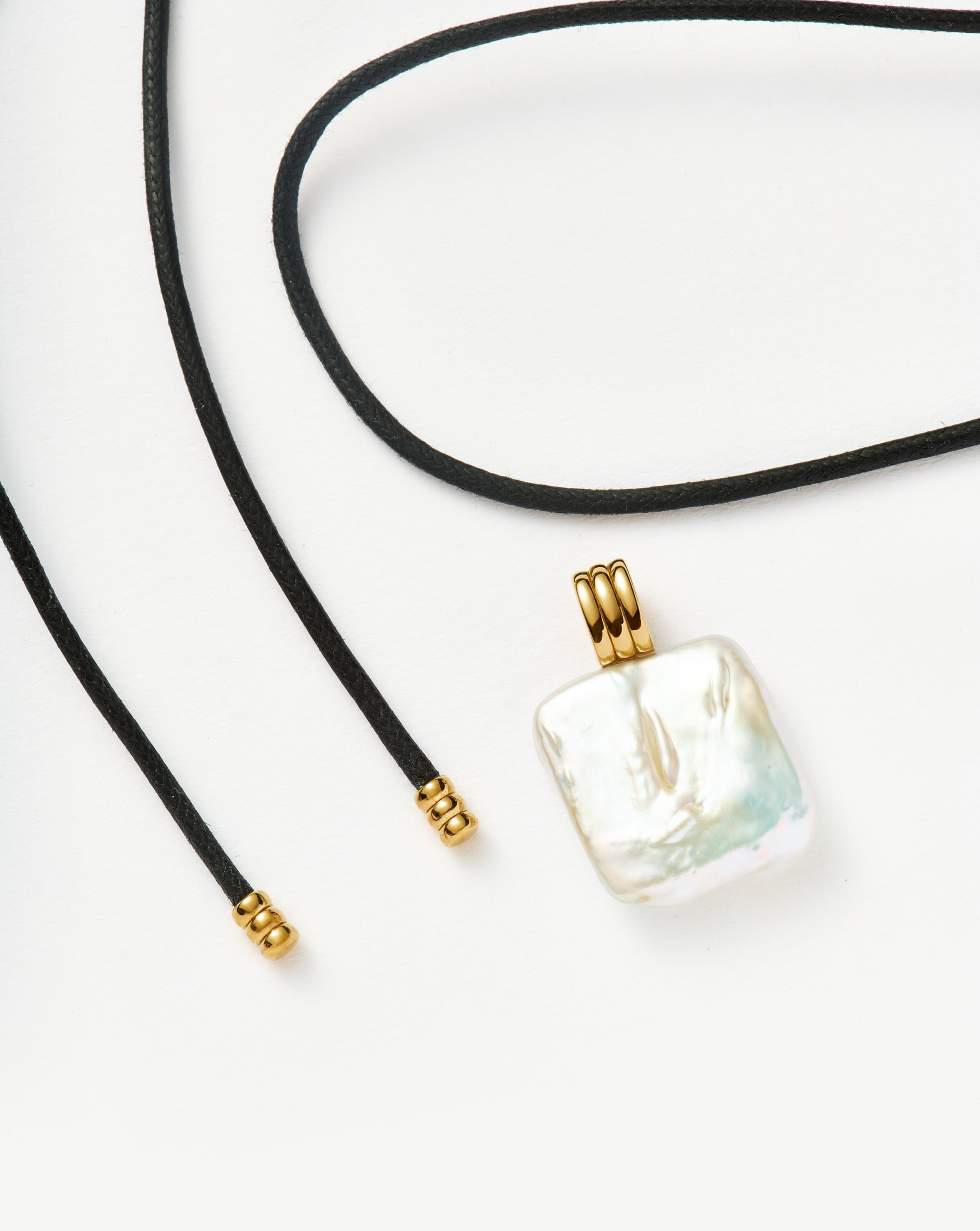 MISSOMA Square Pearl Pendant Cord kaulakoru helmi 102 cm