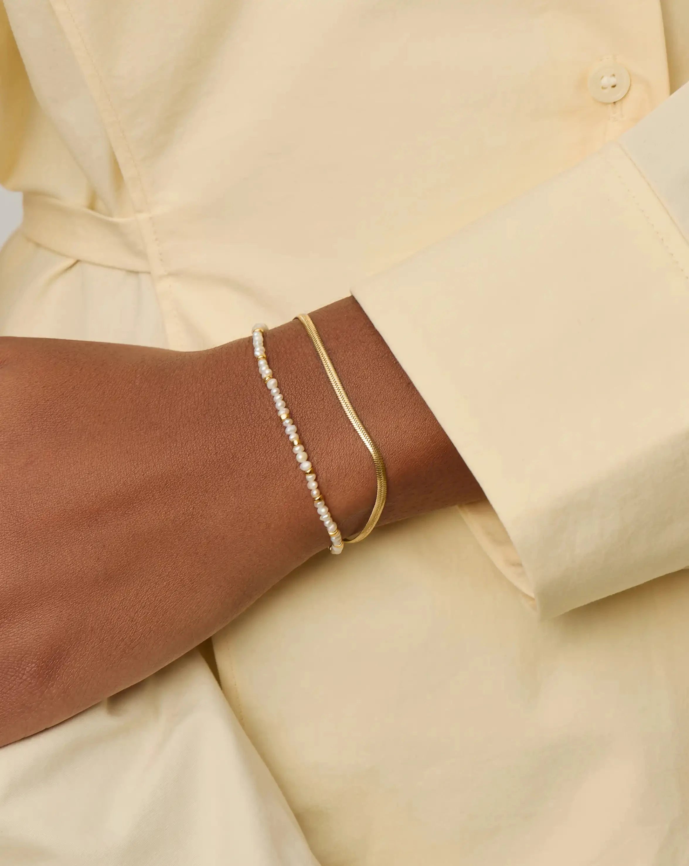 Missoma Everyday Pearl rannekorusetti kulta S/M
