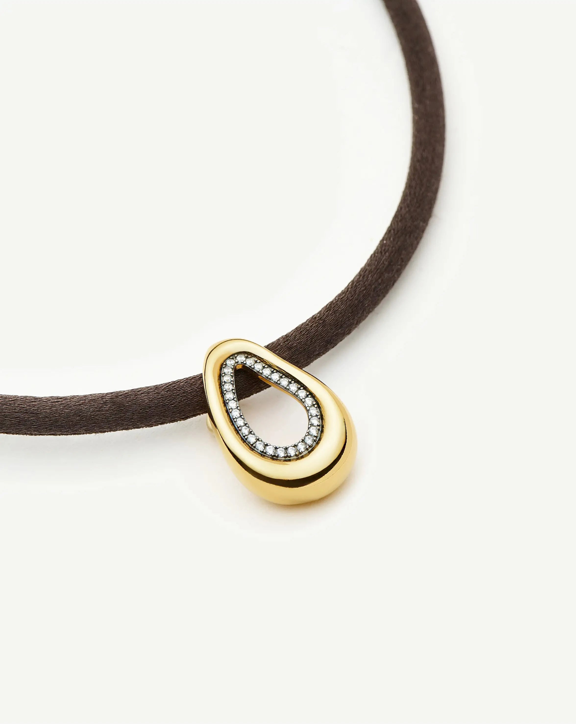 MISSOMA Molten Teardrop Brown Satin Cord kaulakoru zirkonia