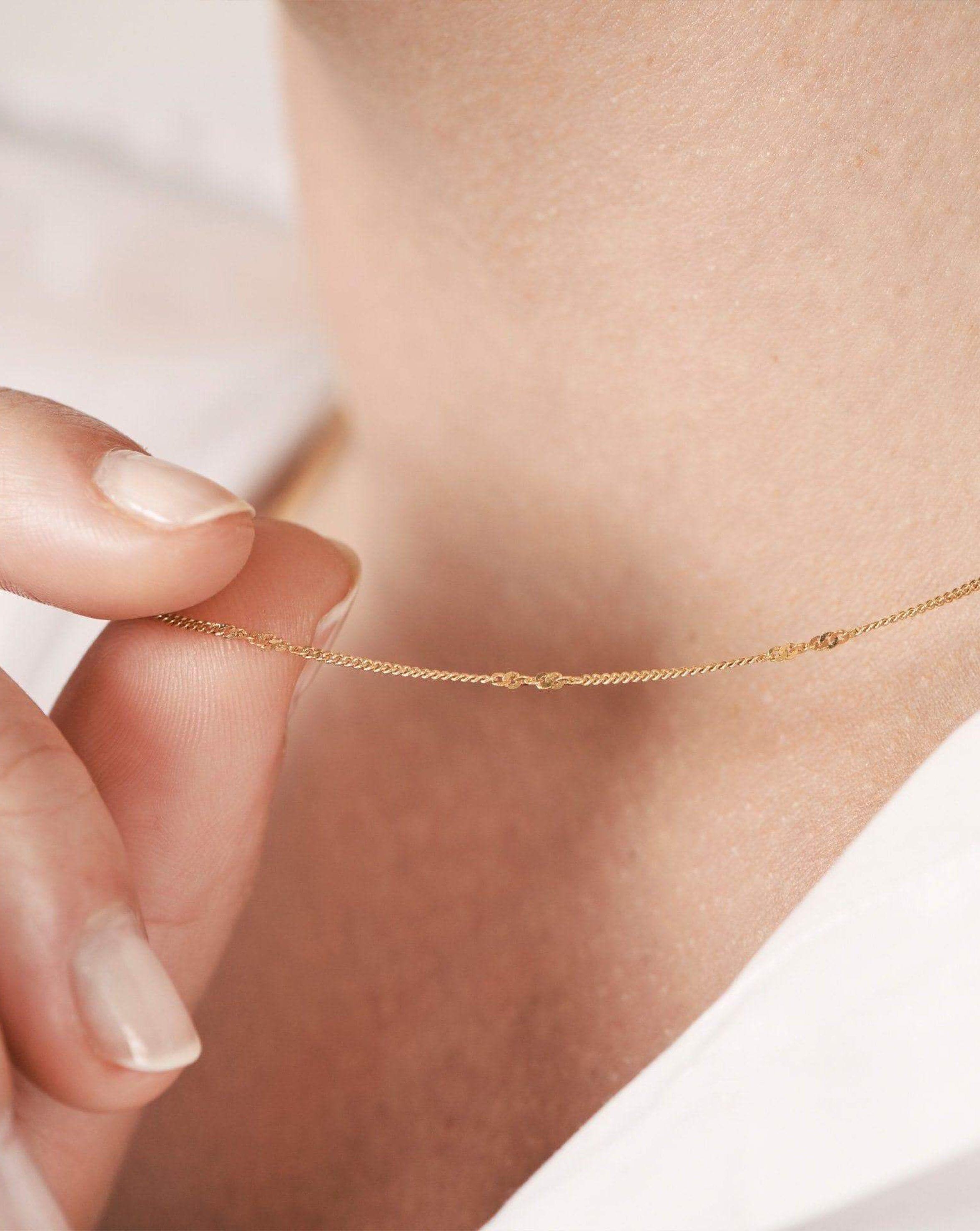 Missoma Twisted Curb Chain choker kaulakoru 14k kulta 42 cm