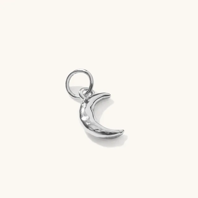 Muru Tiny Moon riipus sterlinghopeaa