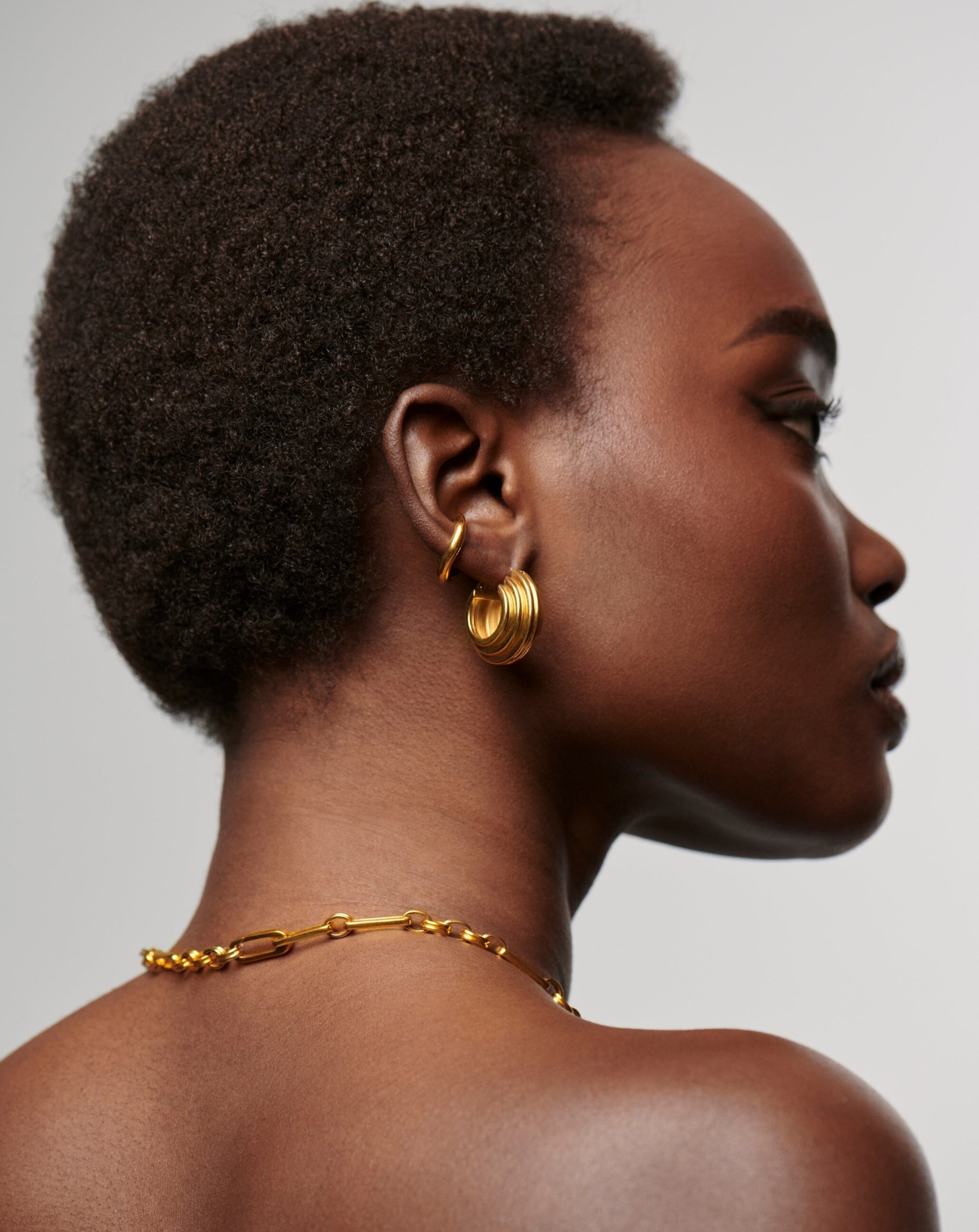 Missoma Lucy Williams Medium Chunky Ridge Hoop korvakorut kulta