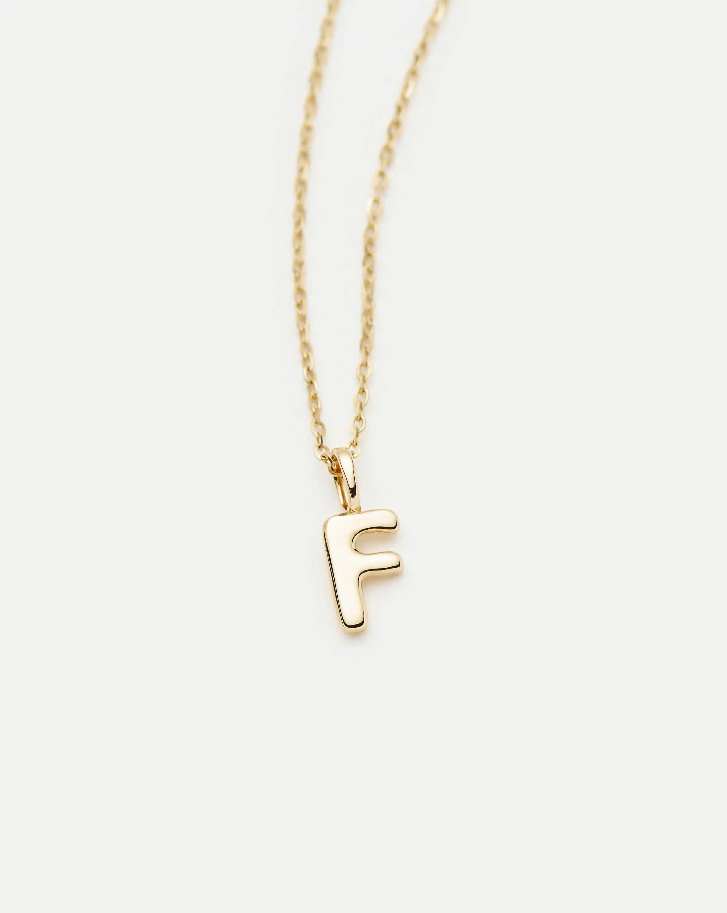 Missoma Initial Mini Pendant F kaulakoru kulta
