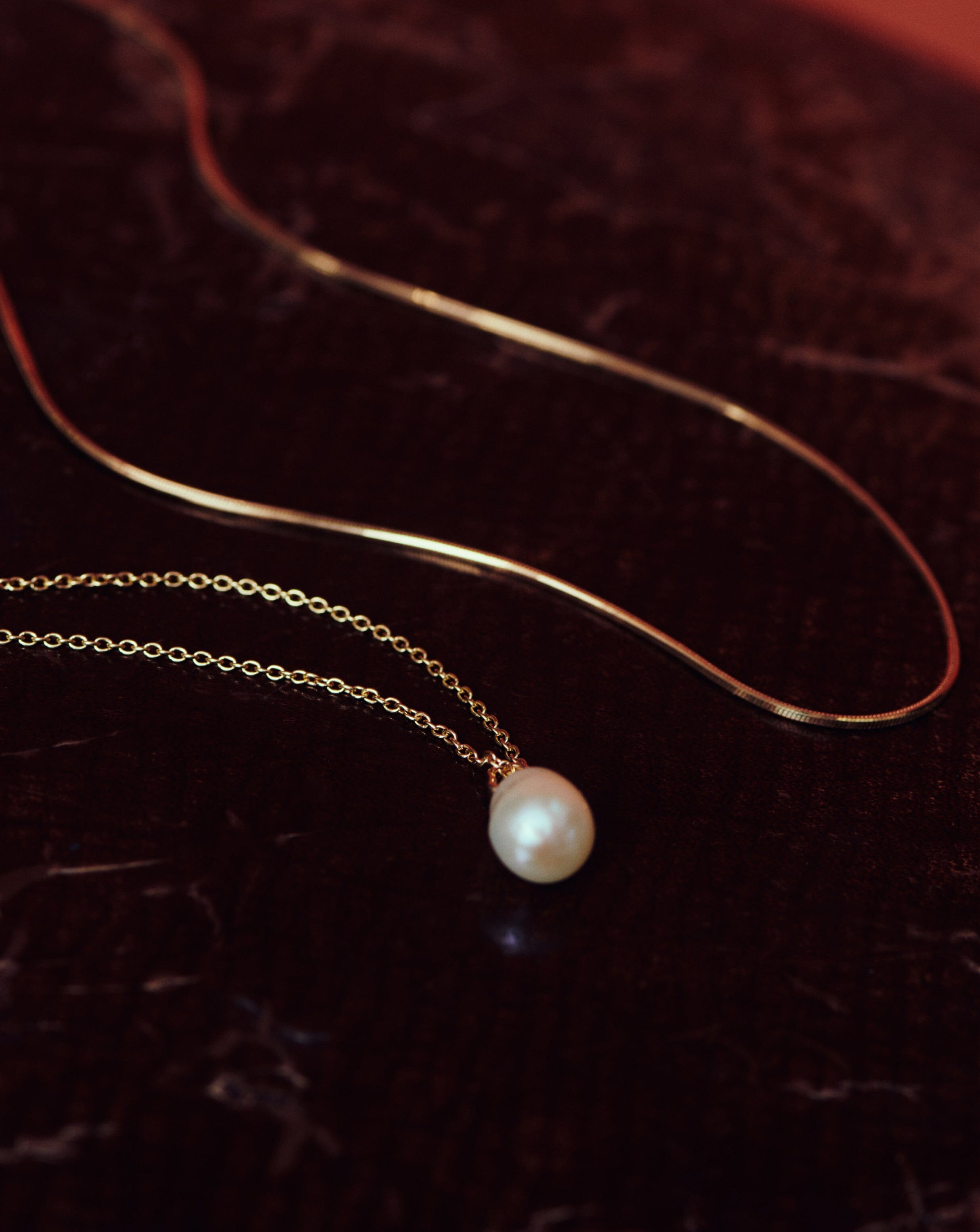 Missoma Baroque Pearl kaulakoru 14k kulta helmi