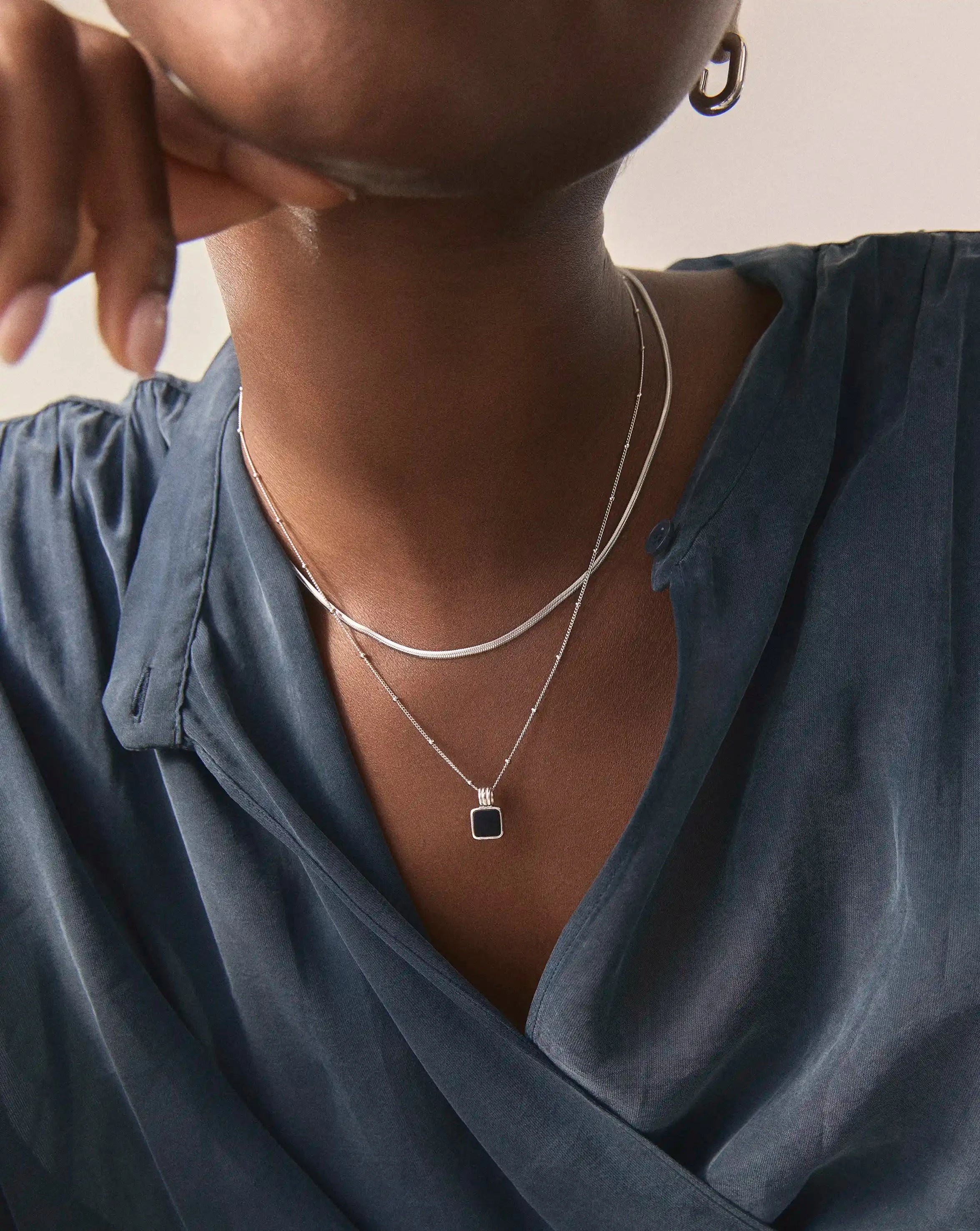 Missoma Black Onyx kaulakorusetti hopea 2 kpl