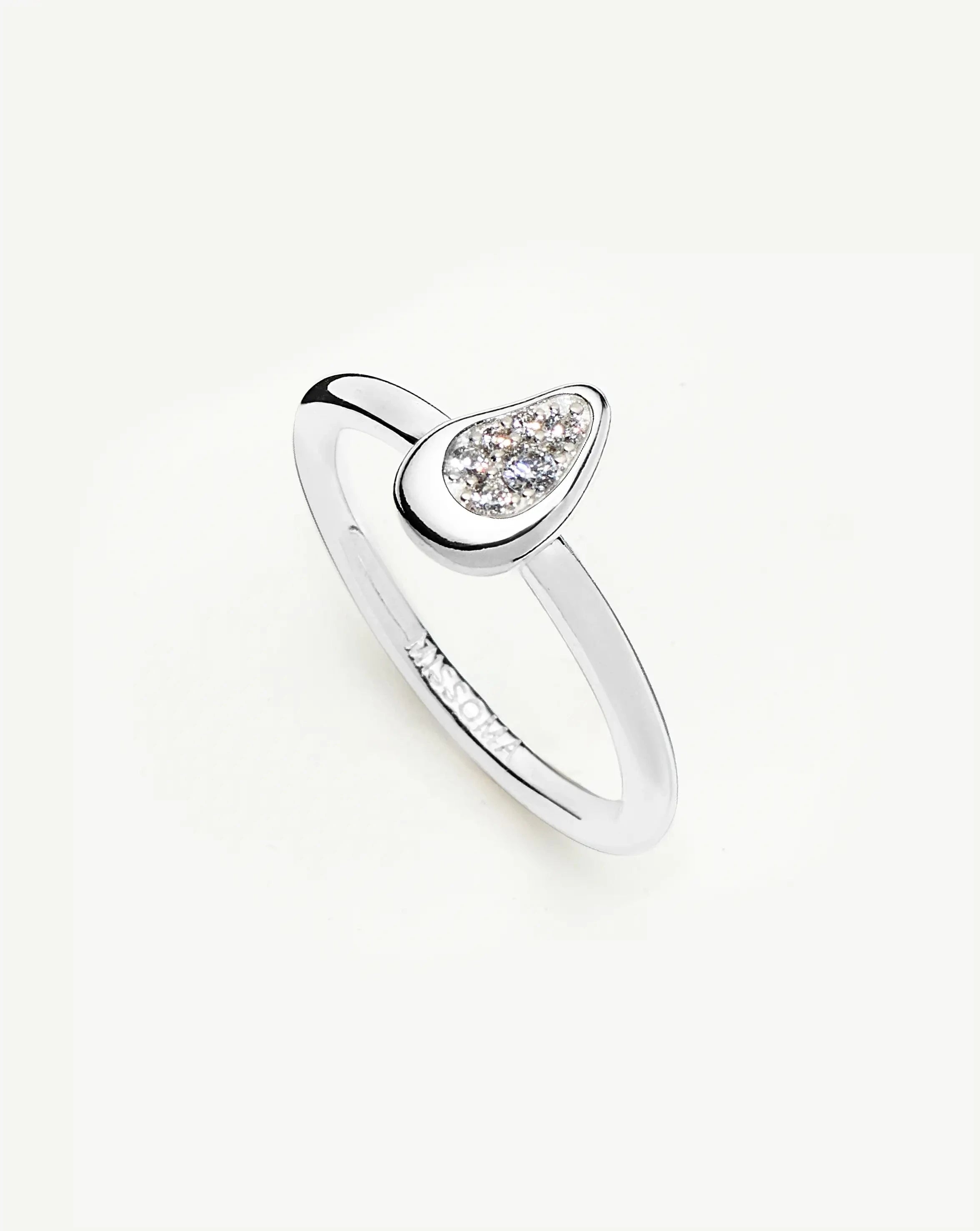 Missoma Molten Teardrop Pavé sormus hopea zirkonia
