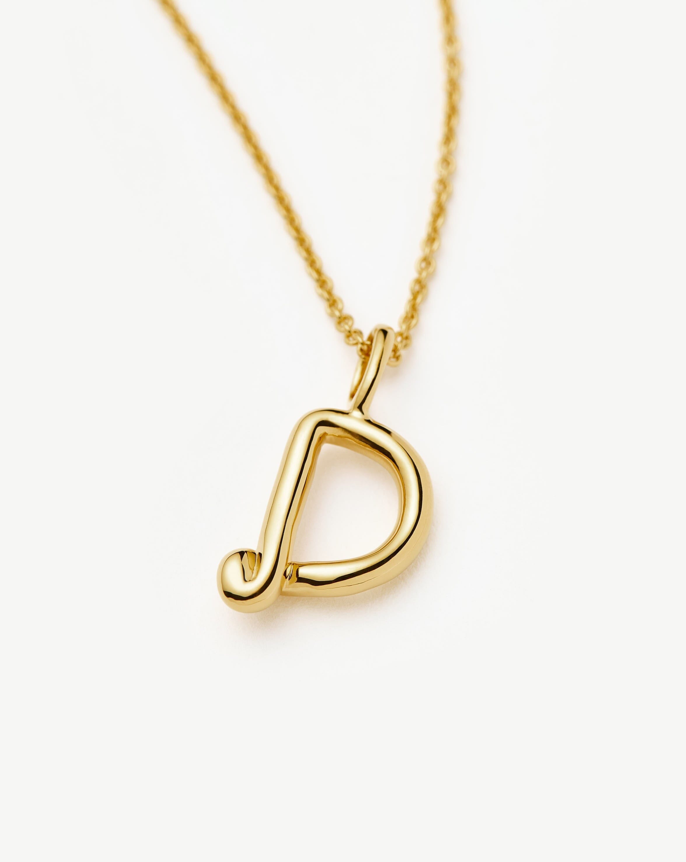 Missoma Curly Molten Mini Initial D kaulakoru kulta