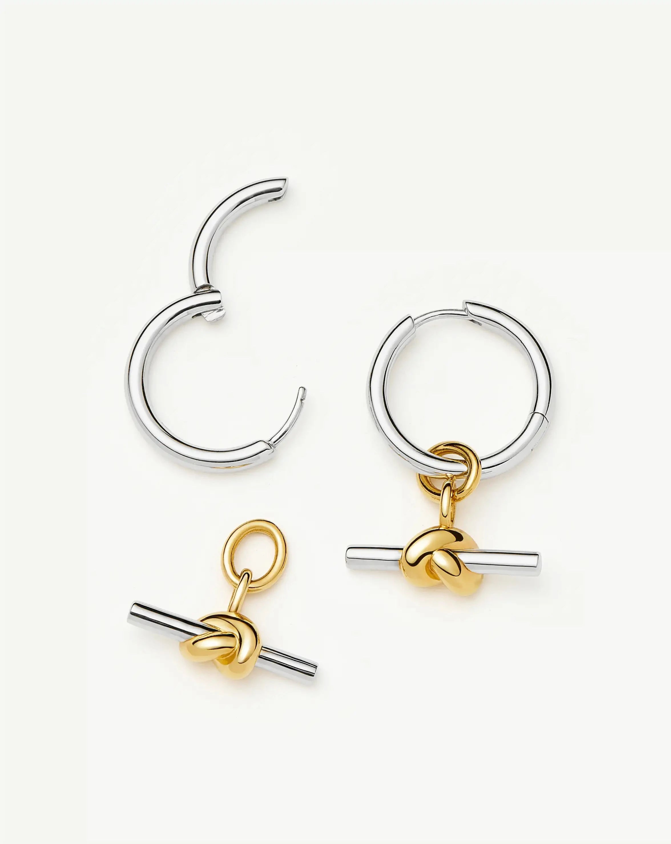 Missoma Lucy Williams Knot T-Bar Charm korvakorut mixed metal