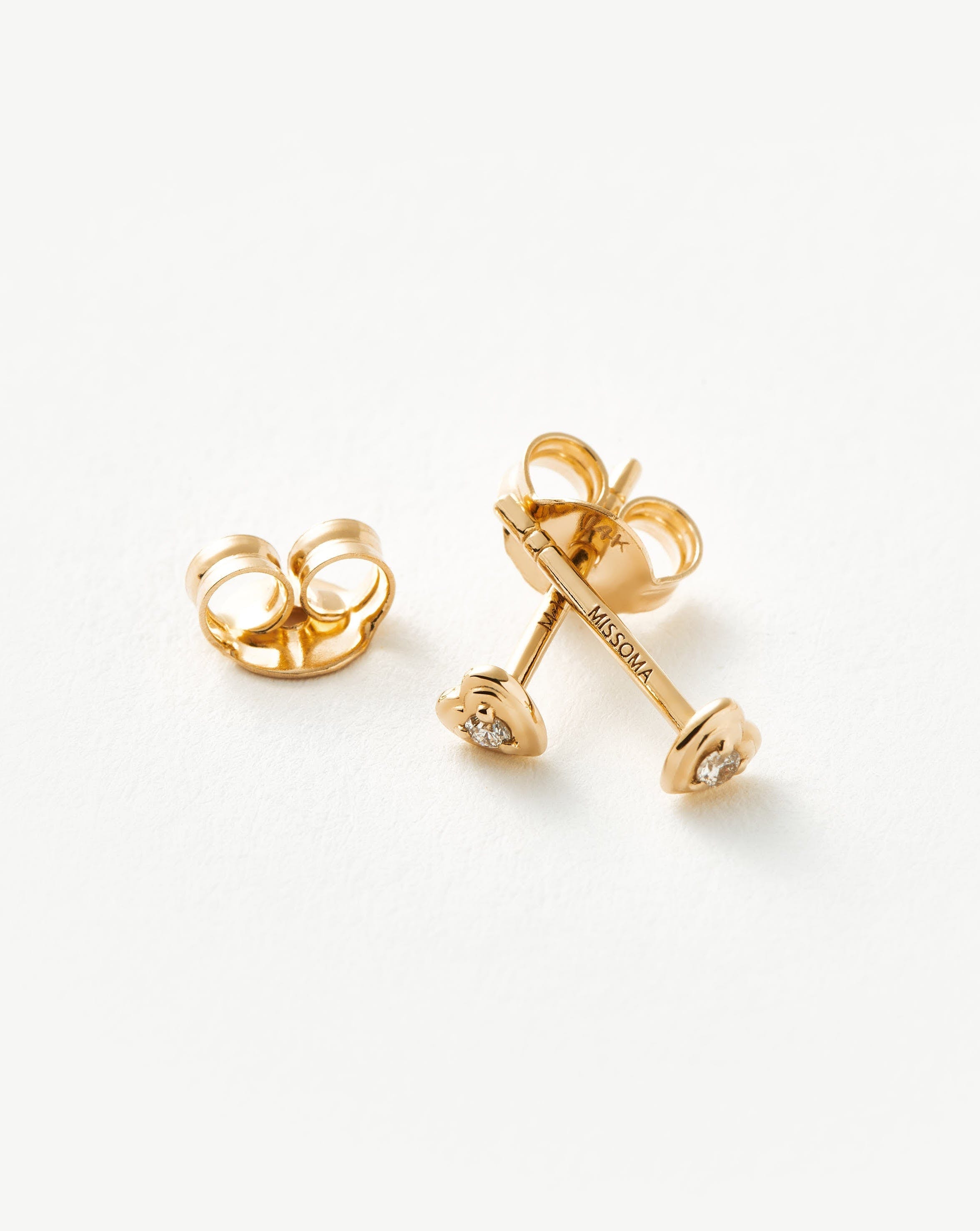 Missoma Diamond Heart Stud korvakorut 9k kulta timantti