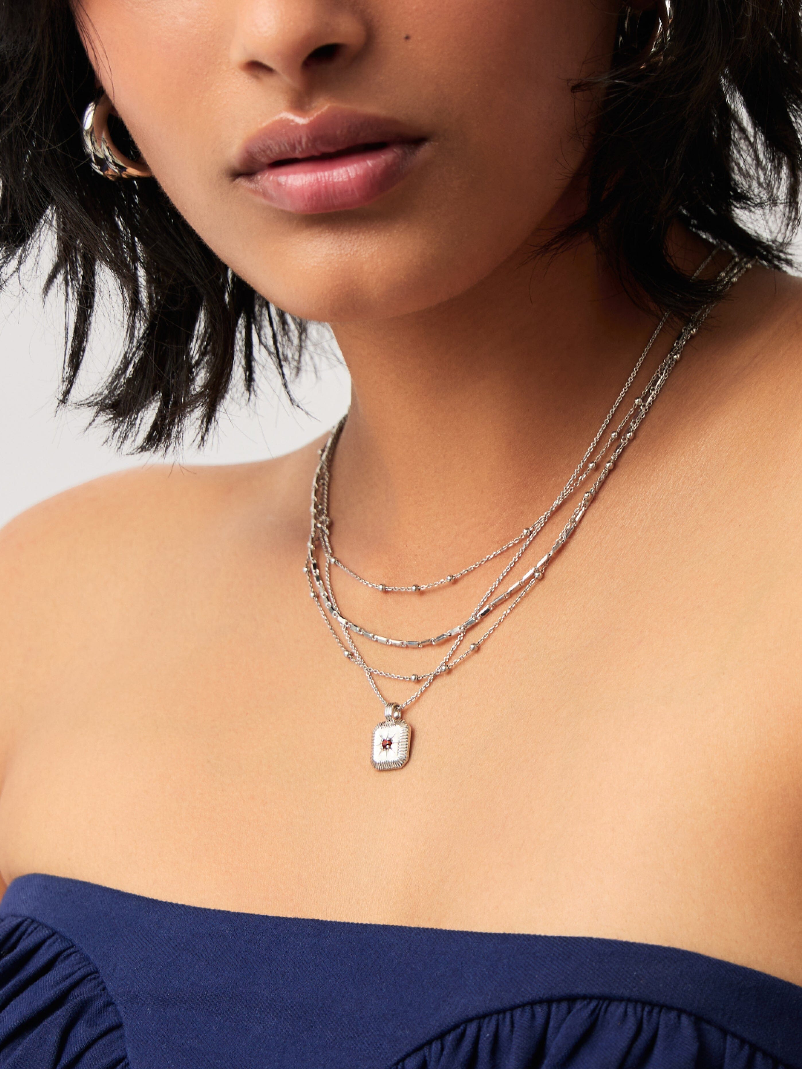 Missoma January Birthstone korusetti hopea granaatti tammikuu