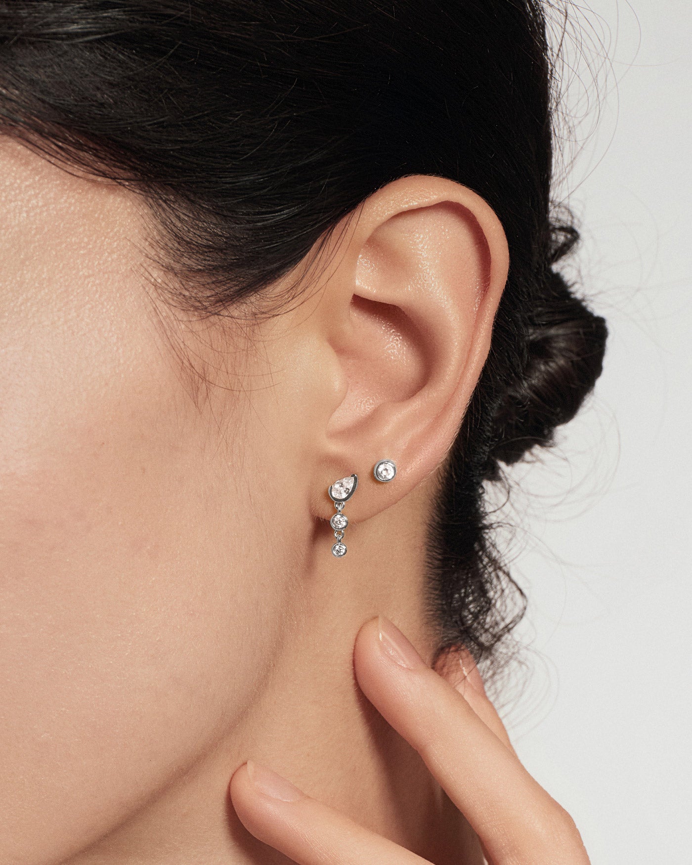 Ania Haie Wanderer Teardrop Bezel korvakorut hopea zirkonia
