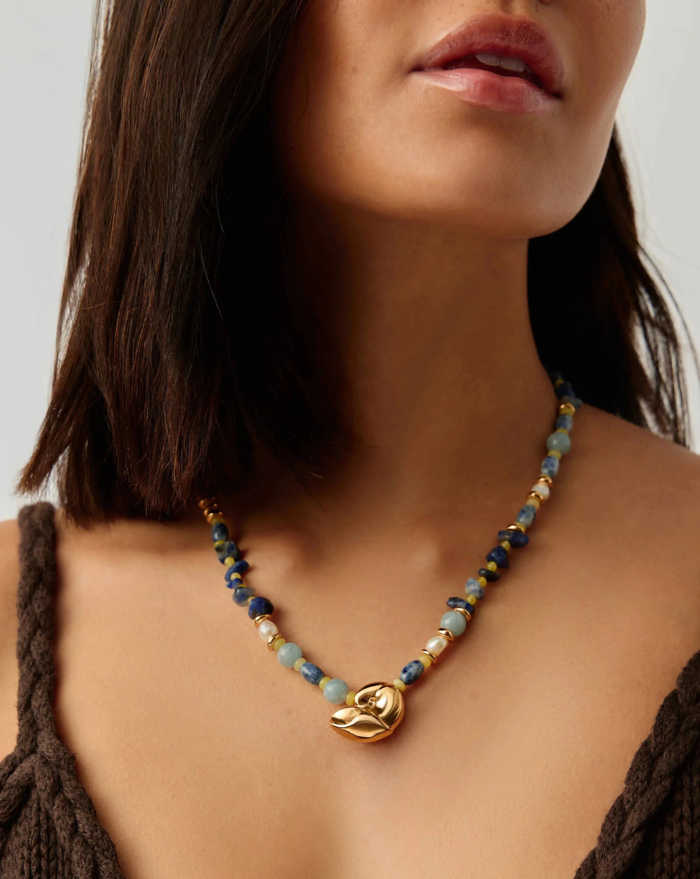 MISSOMA Shell Statement Multi Beaded kaulakoru kulta monivärinen
