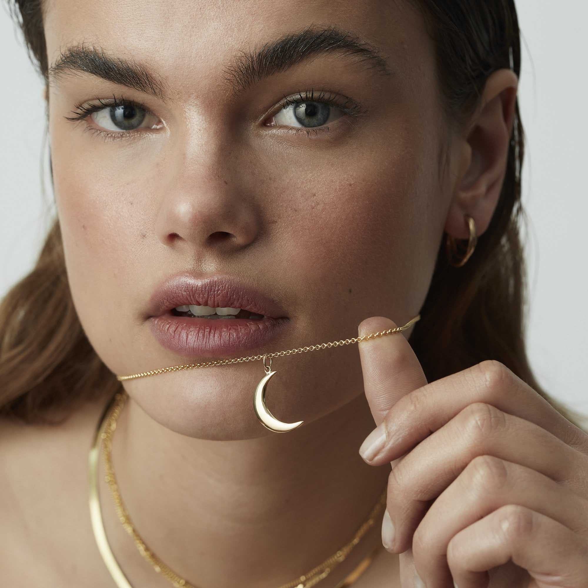 Muru Jewellery Crescent Moon kaulakoru 18" kulta