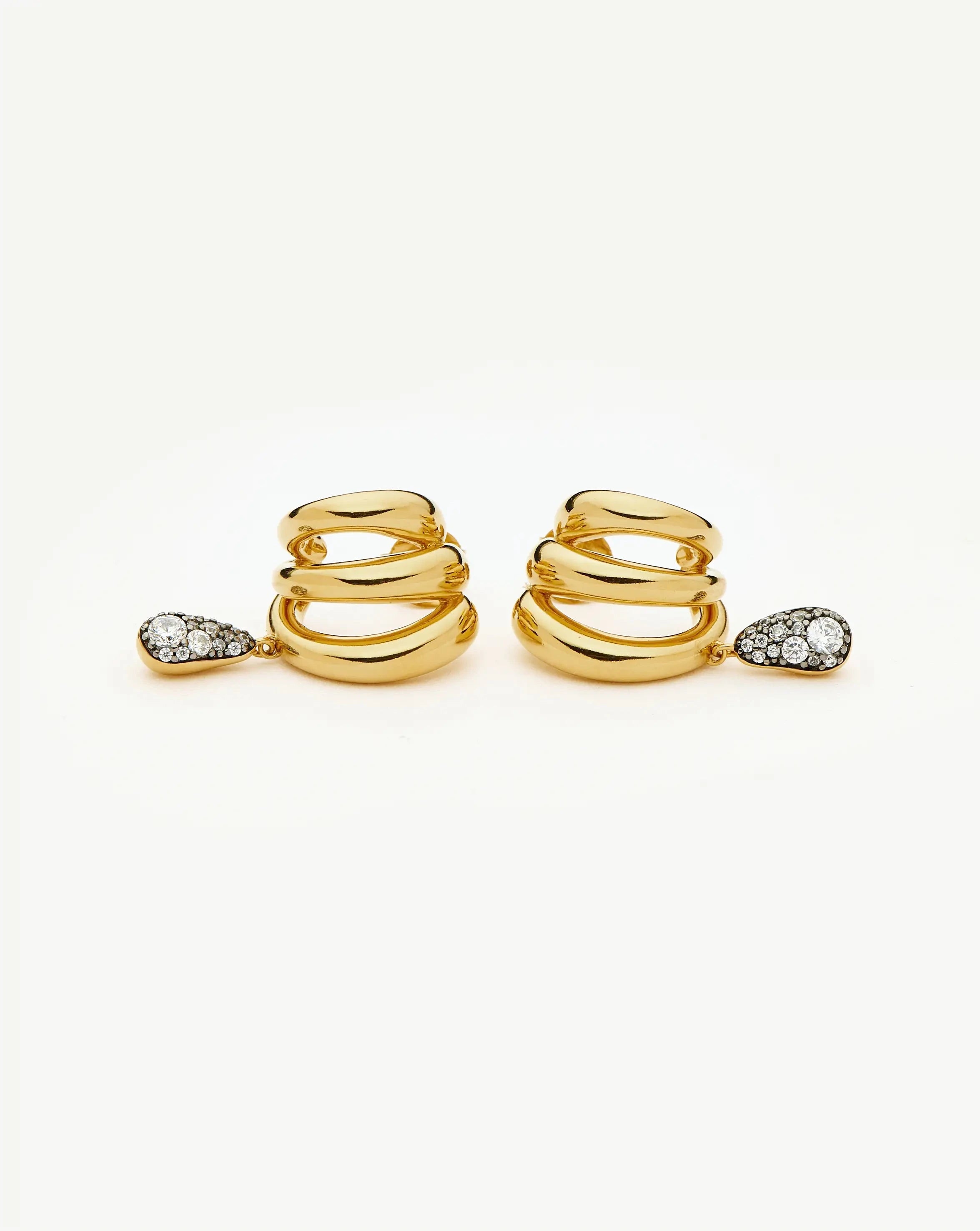 Missoma Molten Teardrop Pavé Trio nappikorvakorut kulta zirkonia