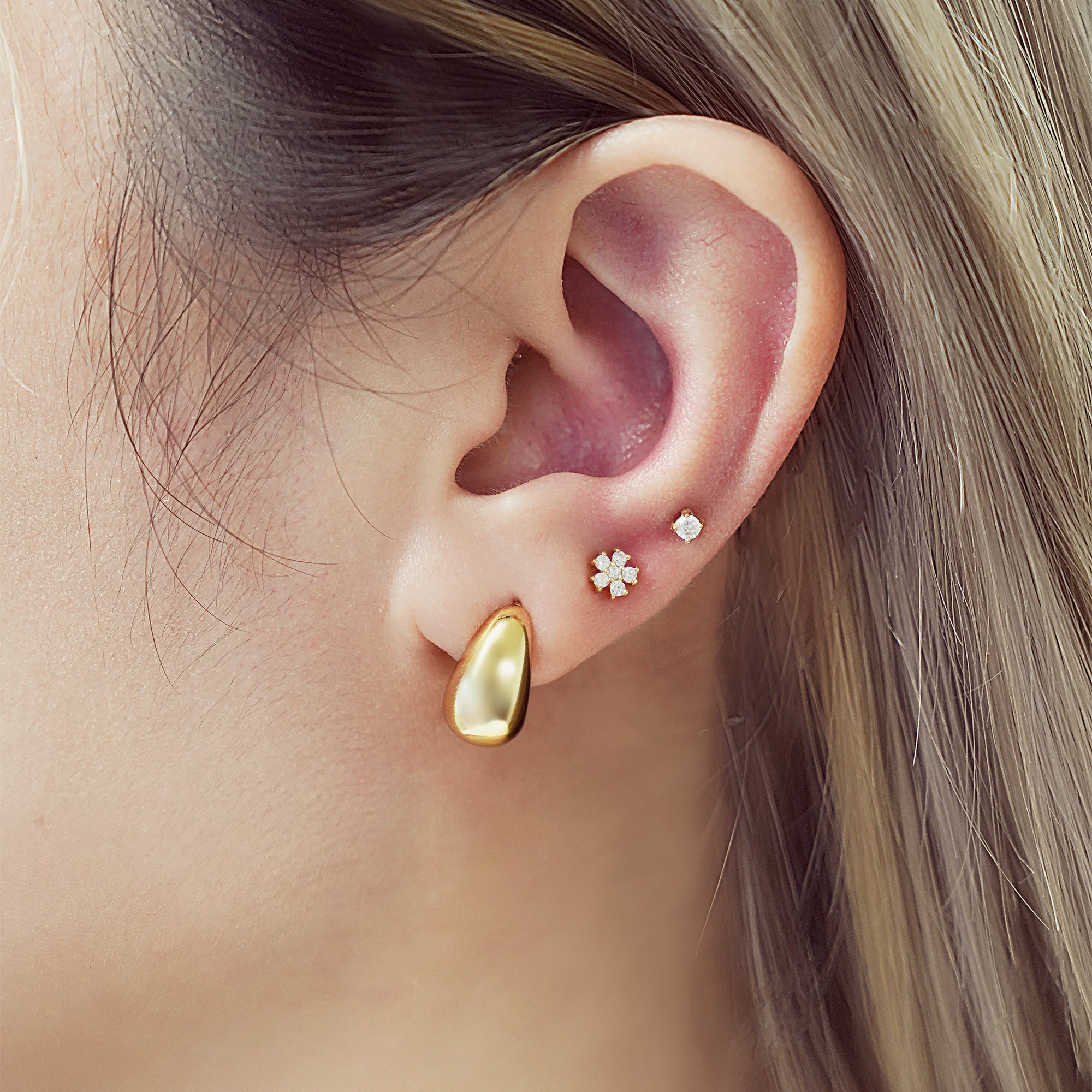 Ania Haie Vogue Maven Small Dome korvakorut kulta 13,5mm