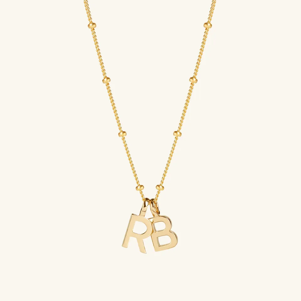 Muru Double Letter helmikaulakoru kulta 45 cm 2 kirjainta