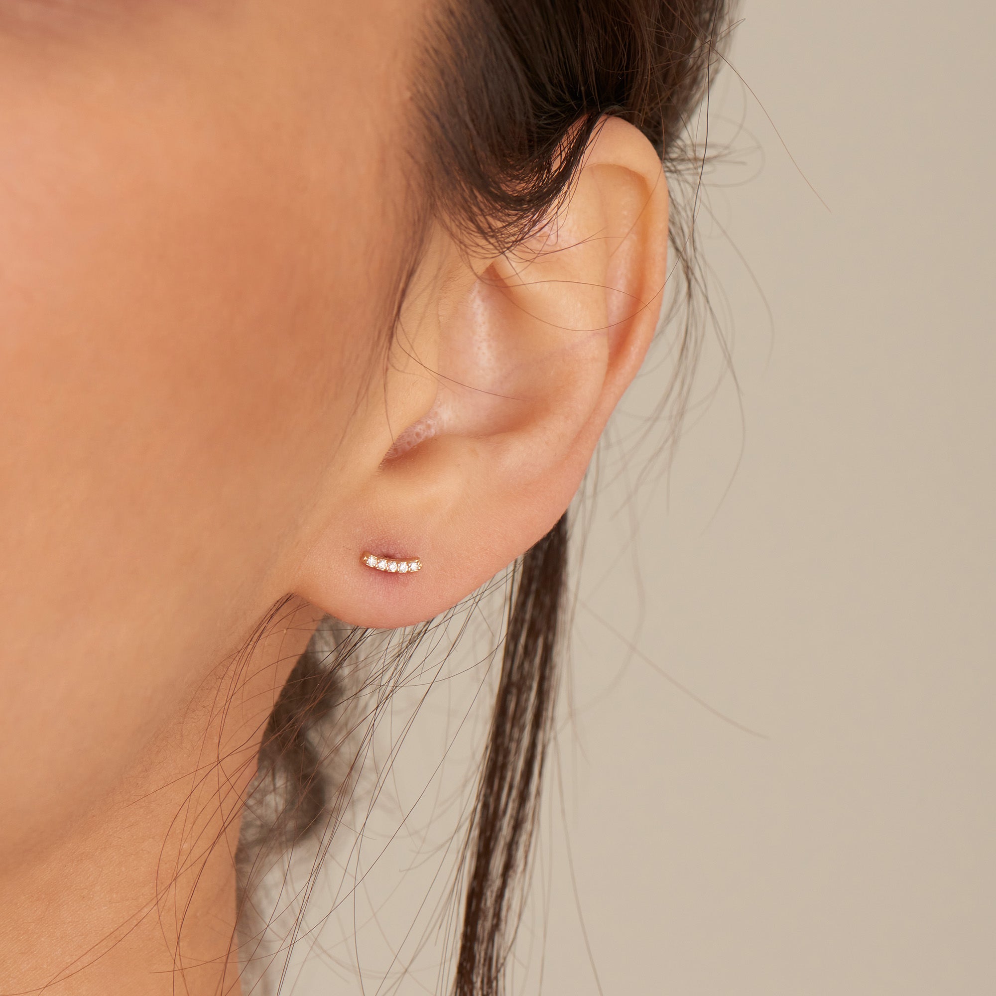 Ania Haie Magma Diamond Curve nappikorvakorut kulta