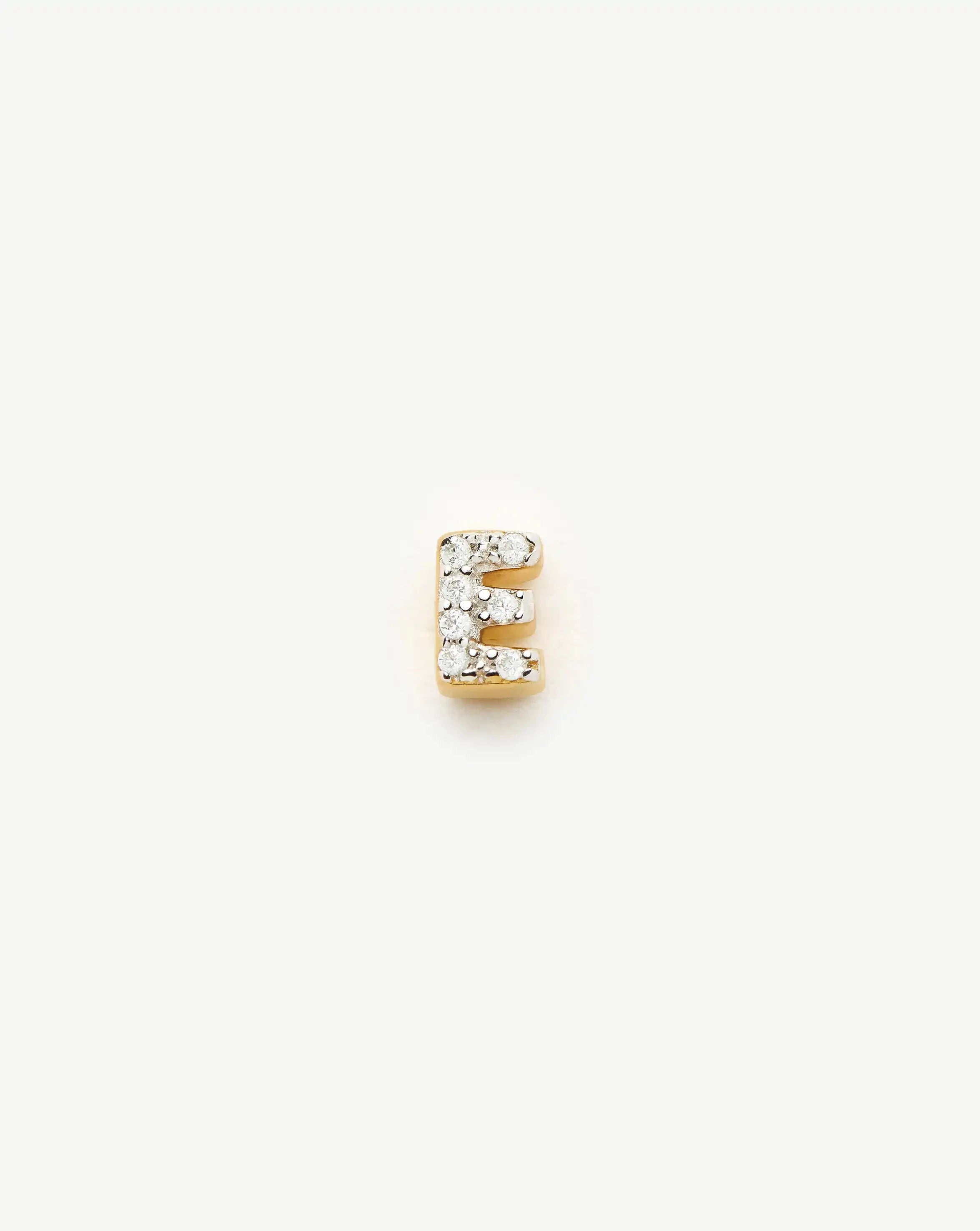 MISSOMA Pave Initial Single Stud nappikorvakoru E kulta