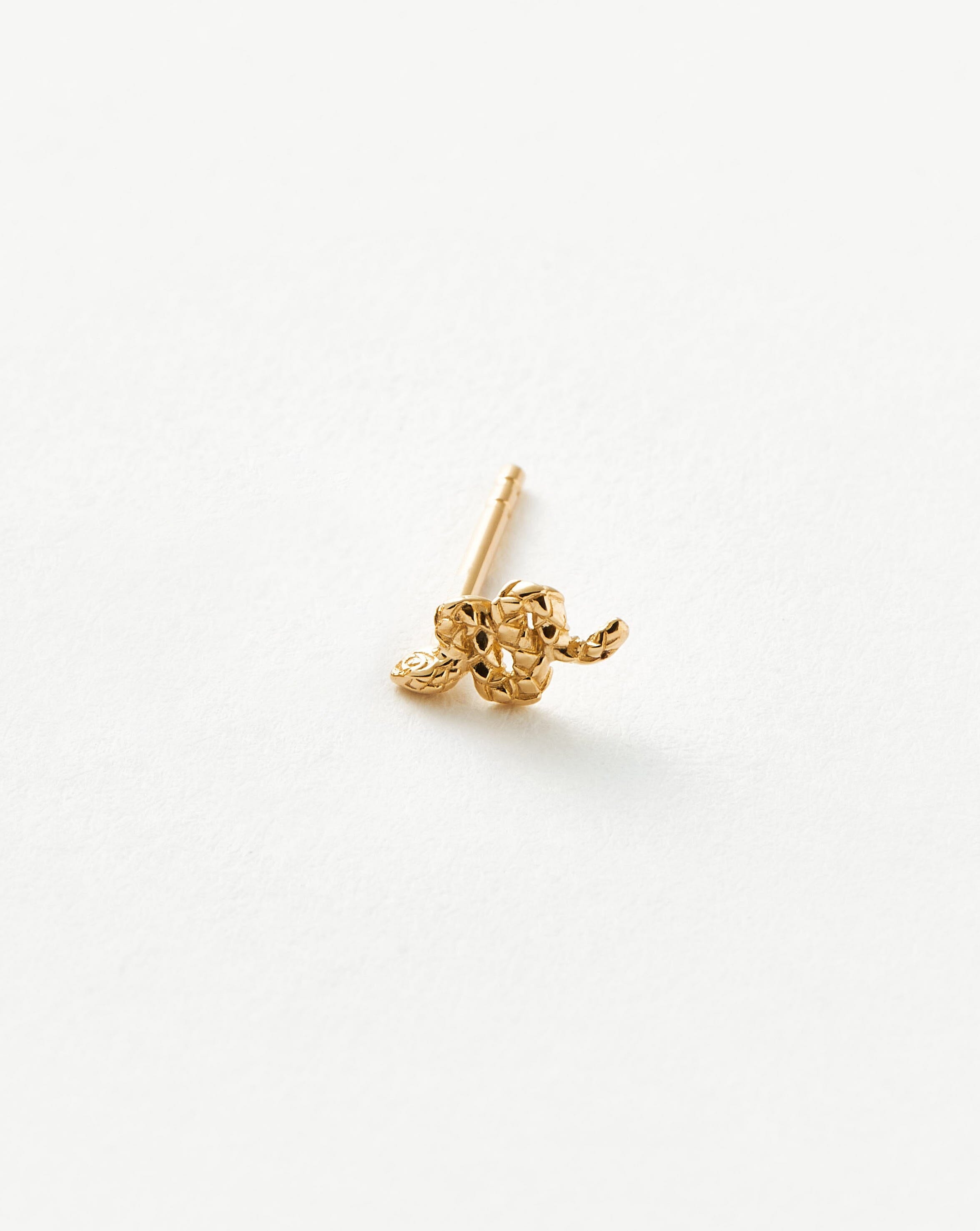 Missoma Snake nappikorvakoru 9ct keltakulta single käärme