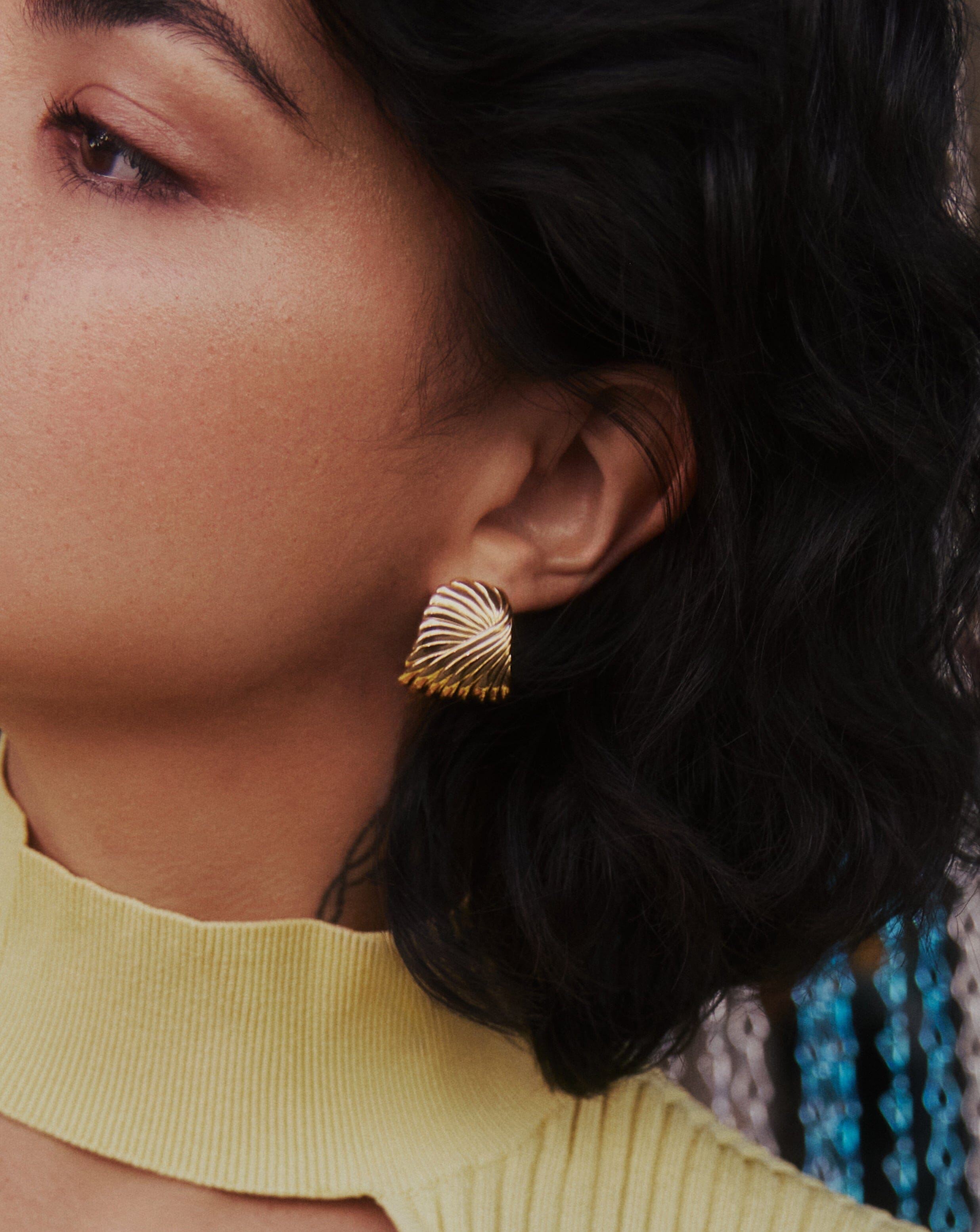 MISSOMA Ripple Oversized Stud nappikorvakorut kulta iso