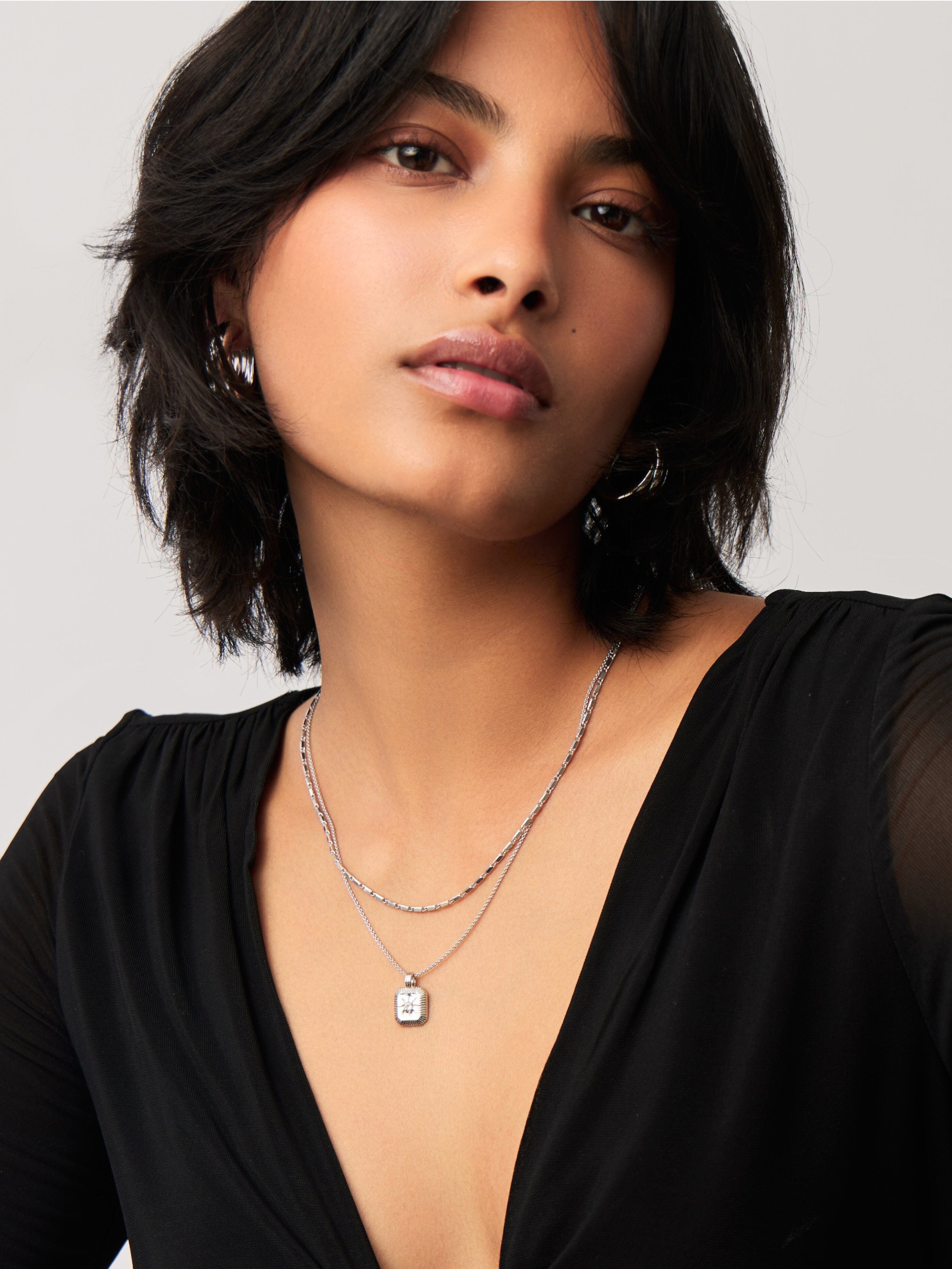 Missoma June Birthstone kaulakoru hopea kuukivi