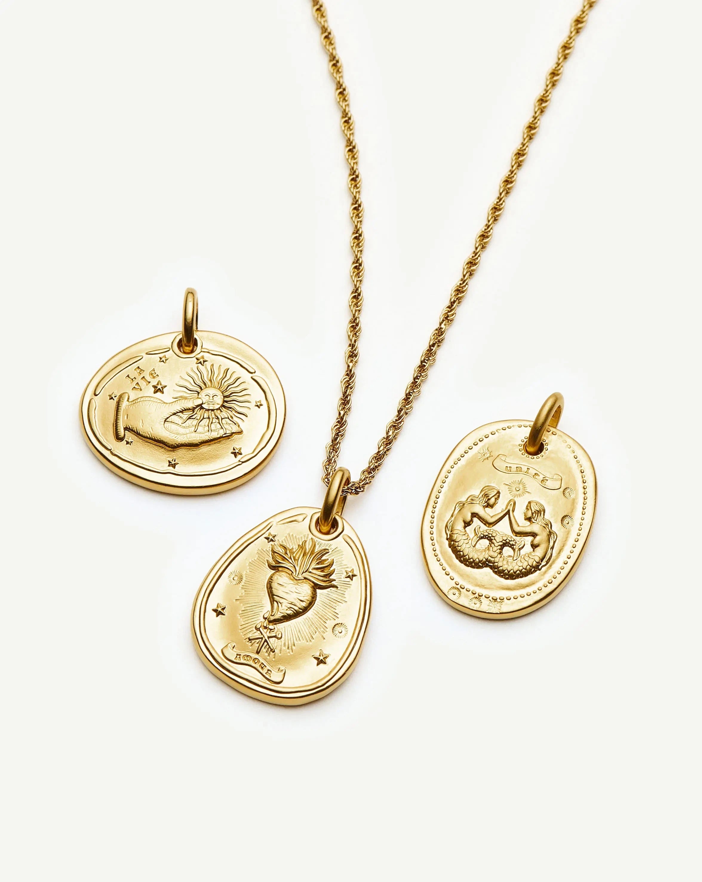 Missoma Friendship Talisman riipus kulta 21 mm