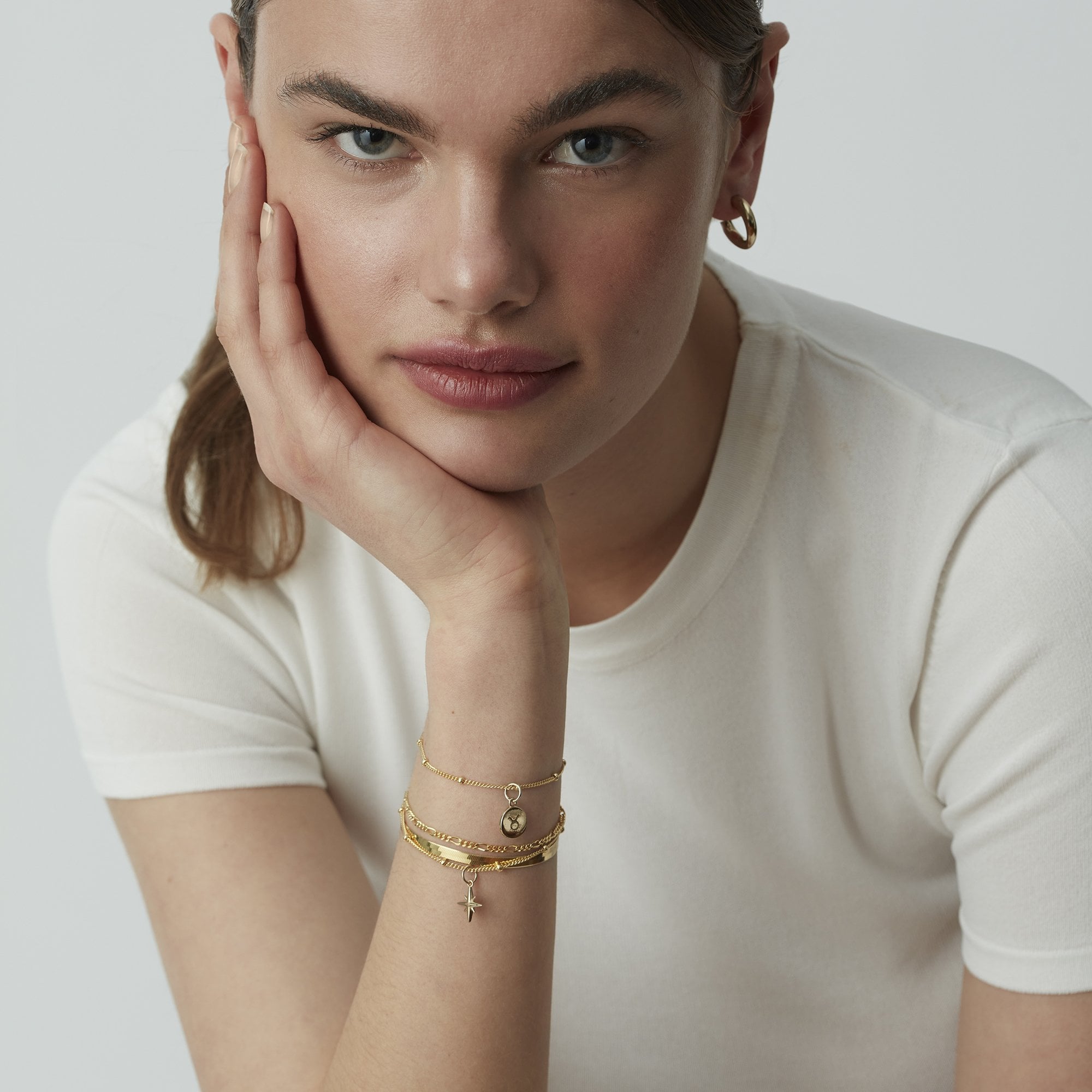 Muru Jewellery Star Bead rannekoru kulta tähtihelmi