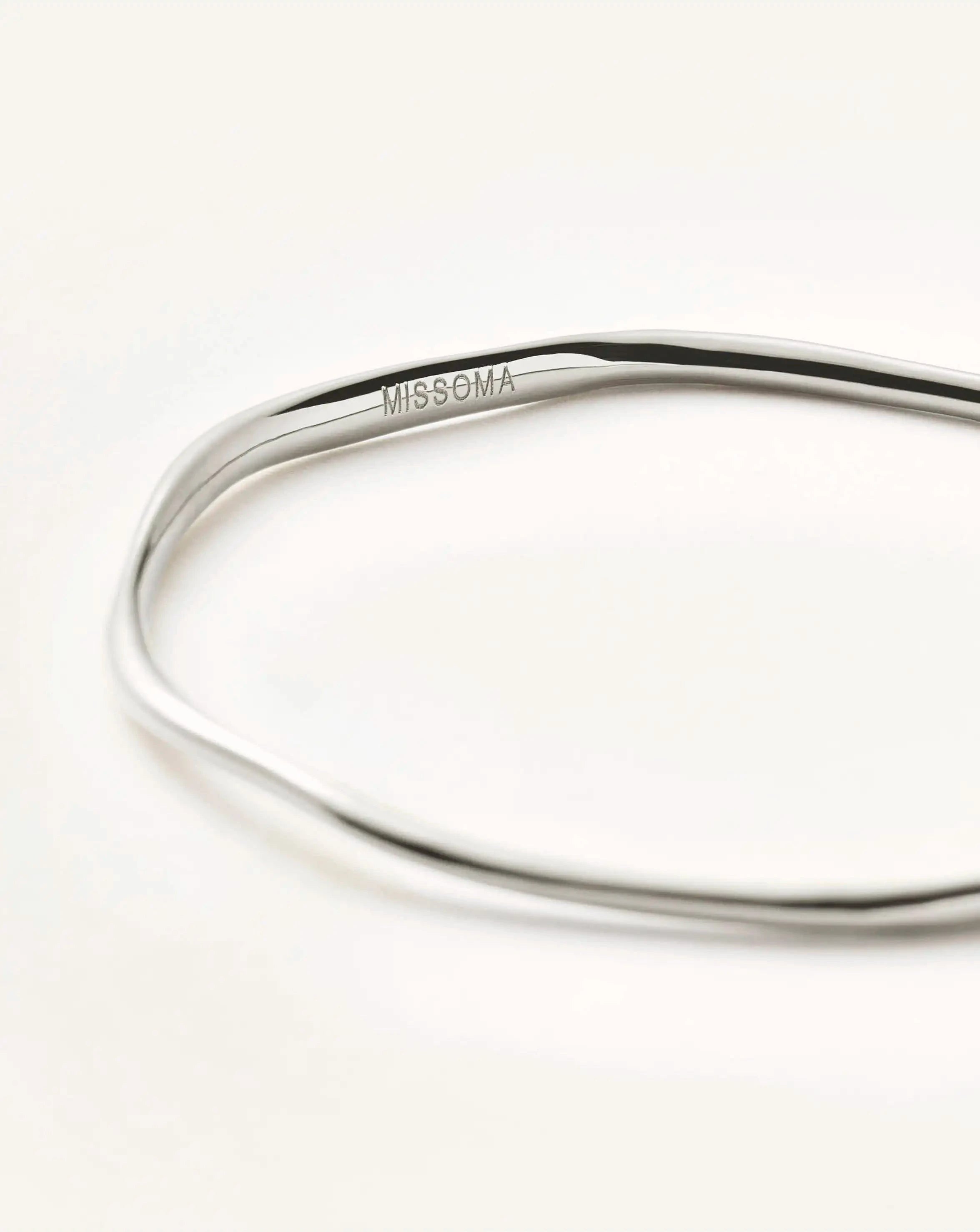 MISSOMA Molten Ripple rannerengas hopeoitu XS/S 18,8cm