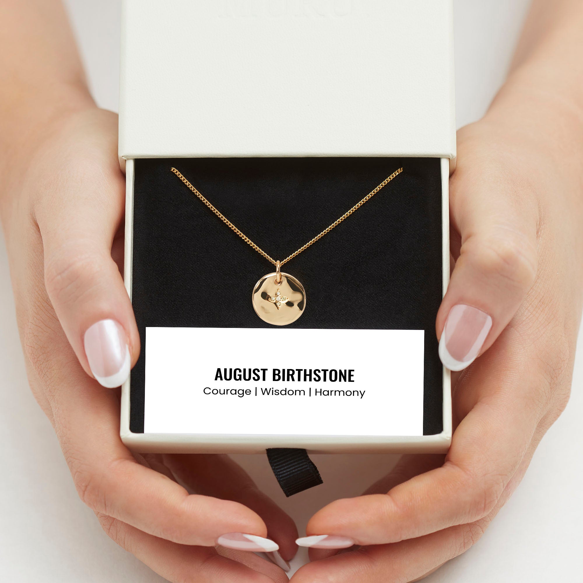 Muru Jewellery August syntymäkivikaulakoru kulta