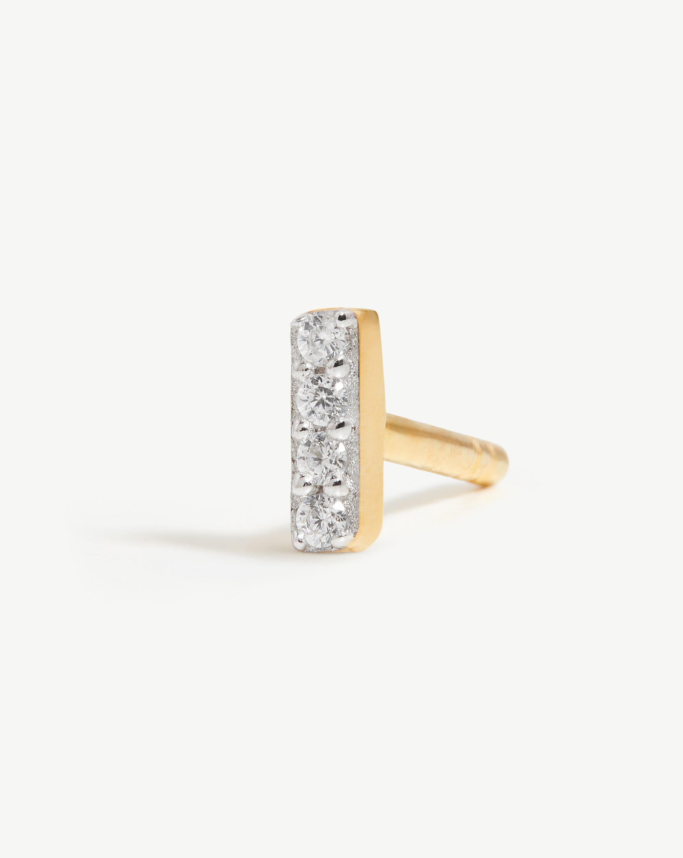 Missoma Pave Initial Single Stud I korvakoru kultavermeil