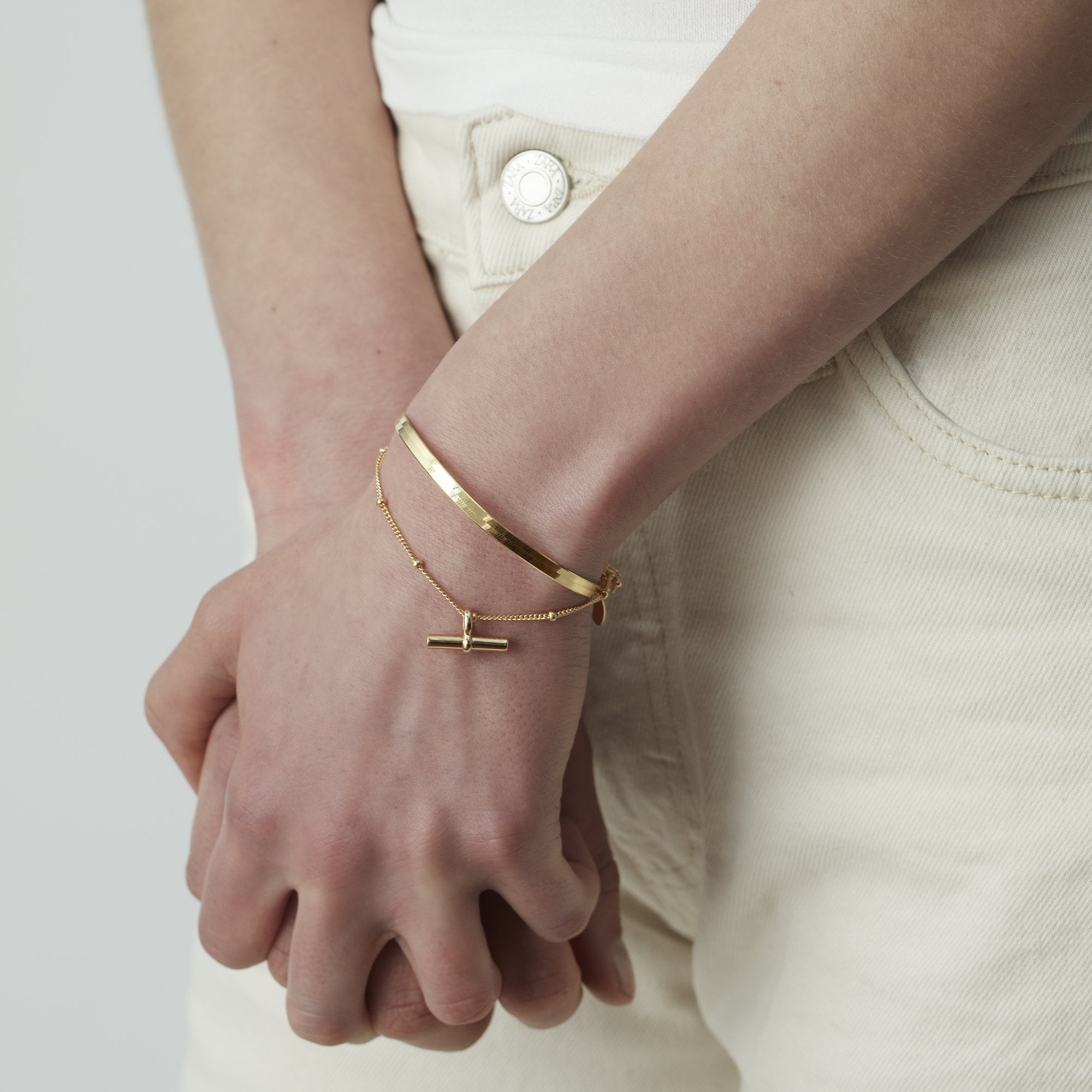 Muru Jewellery Balance T-Bar rannekoru kulta tasapaino