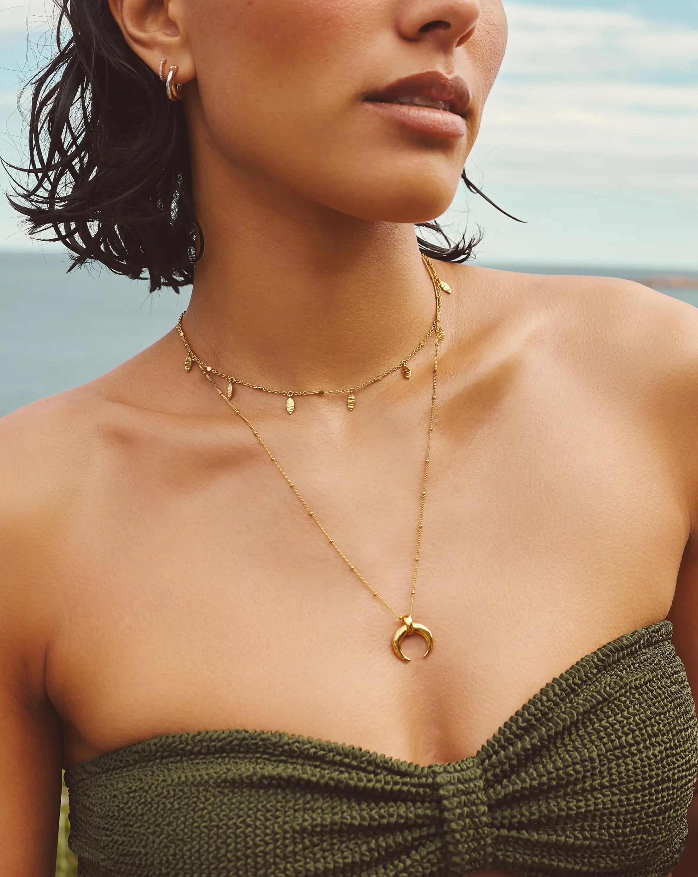 Missoma Leaf Charm Choker kaulakoru kullattu