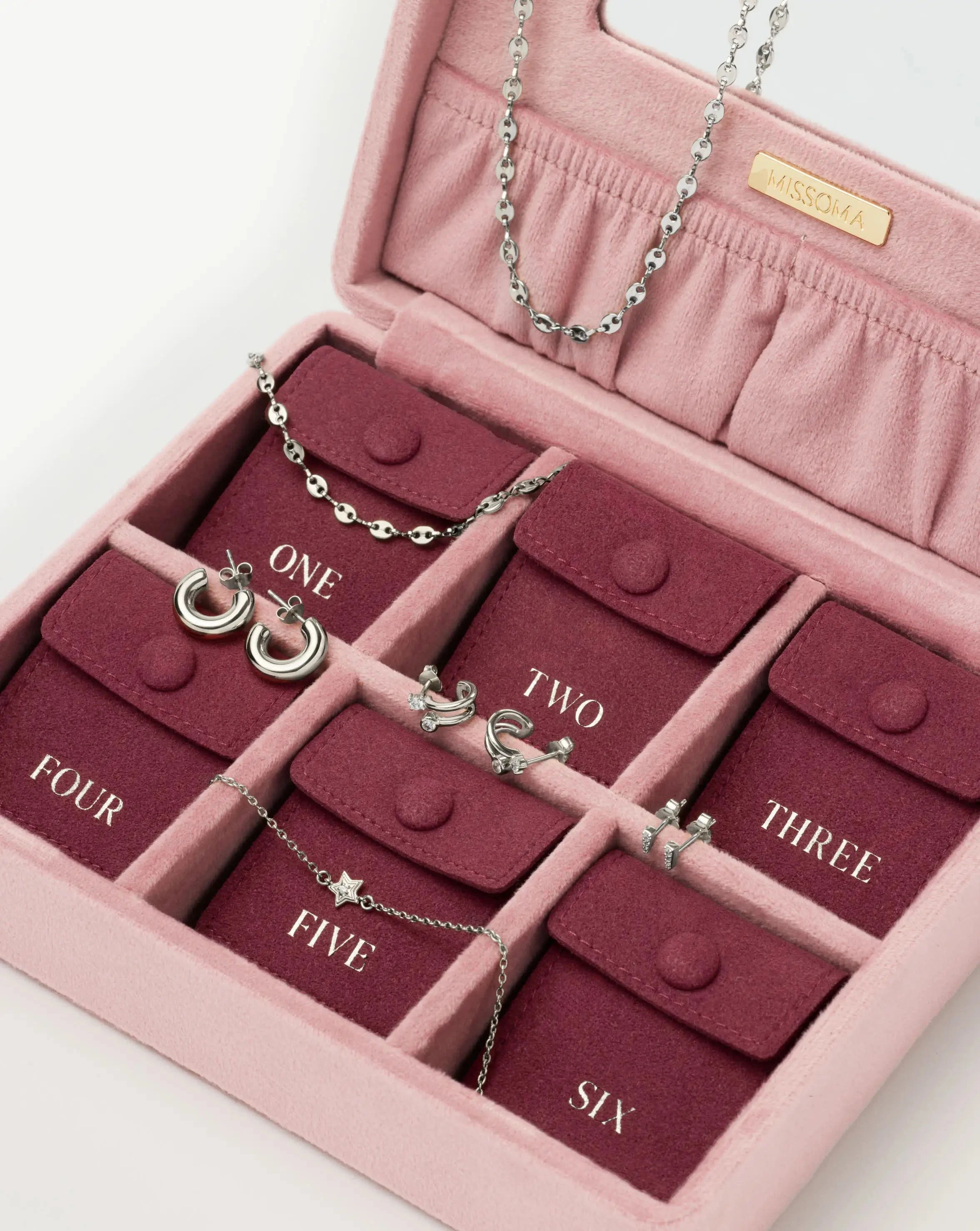 Missoma Silver Jewellery joulukalenteri hopeoitu korusetti