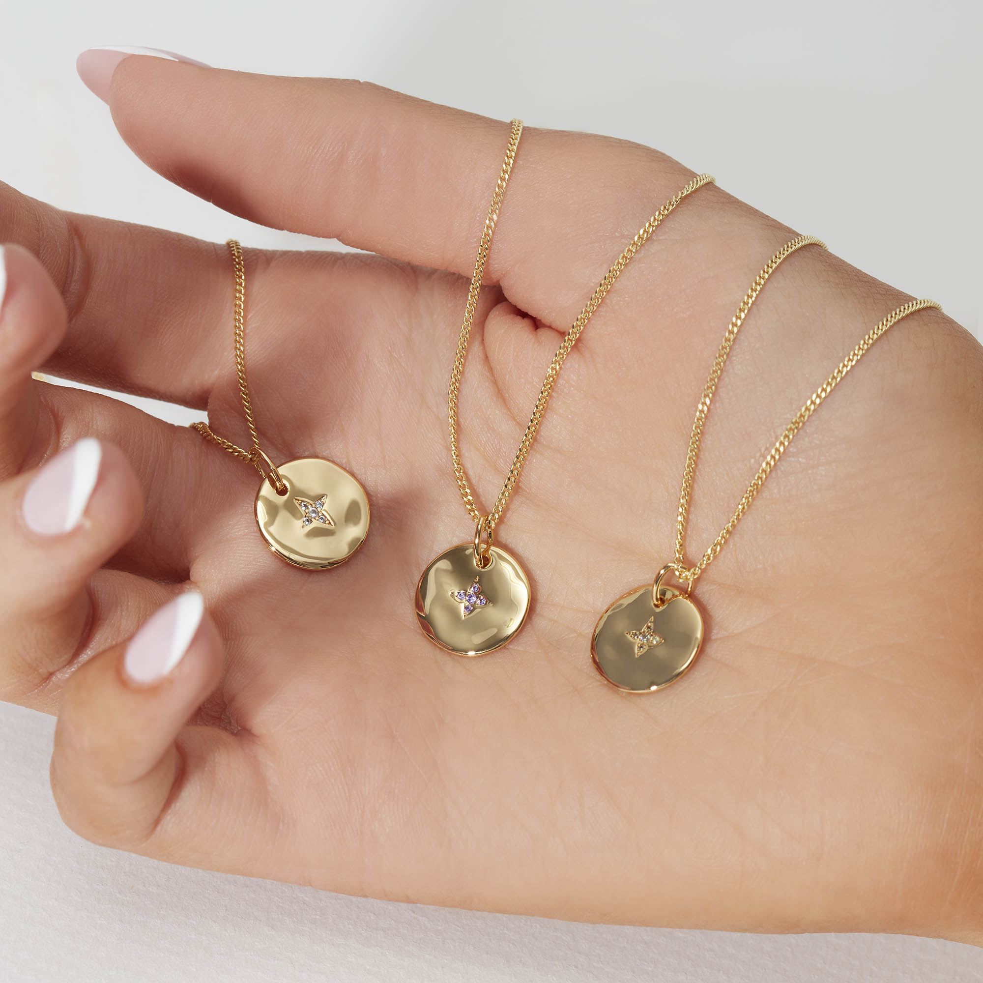 Muru Jewellery June syntymäkivikaulakoru 16" kulta