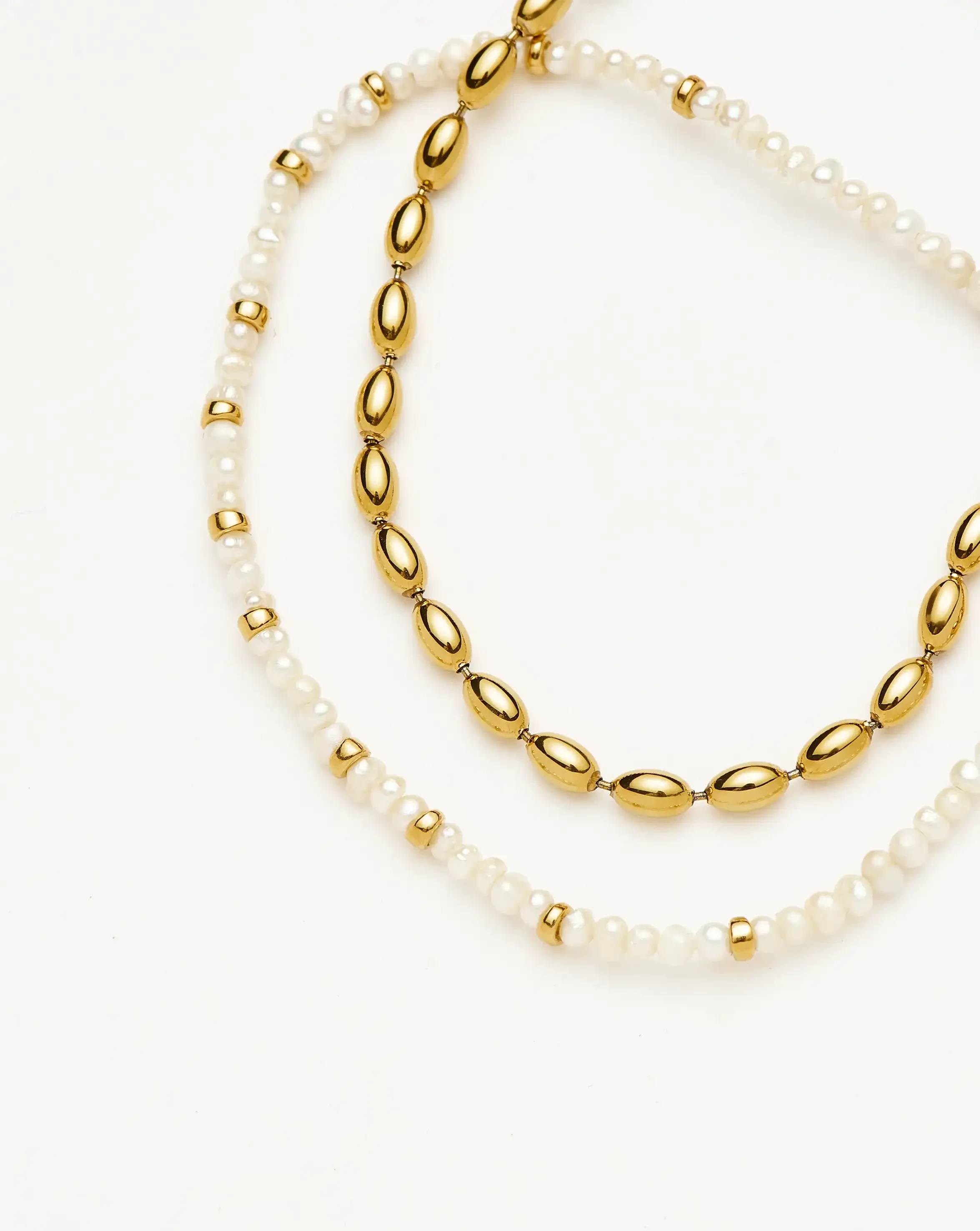 Missoma Pearl-fect rannekorusetti kulta helmi