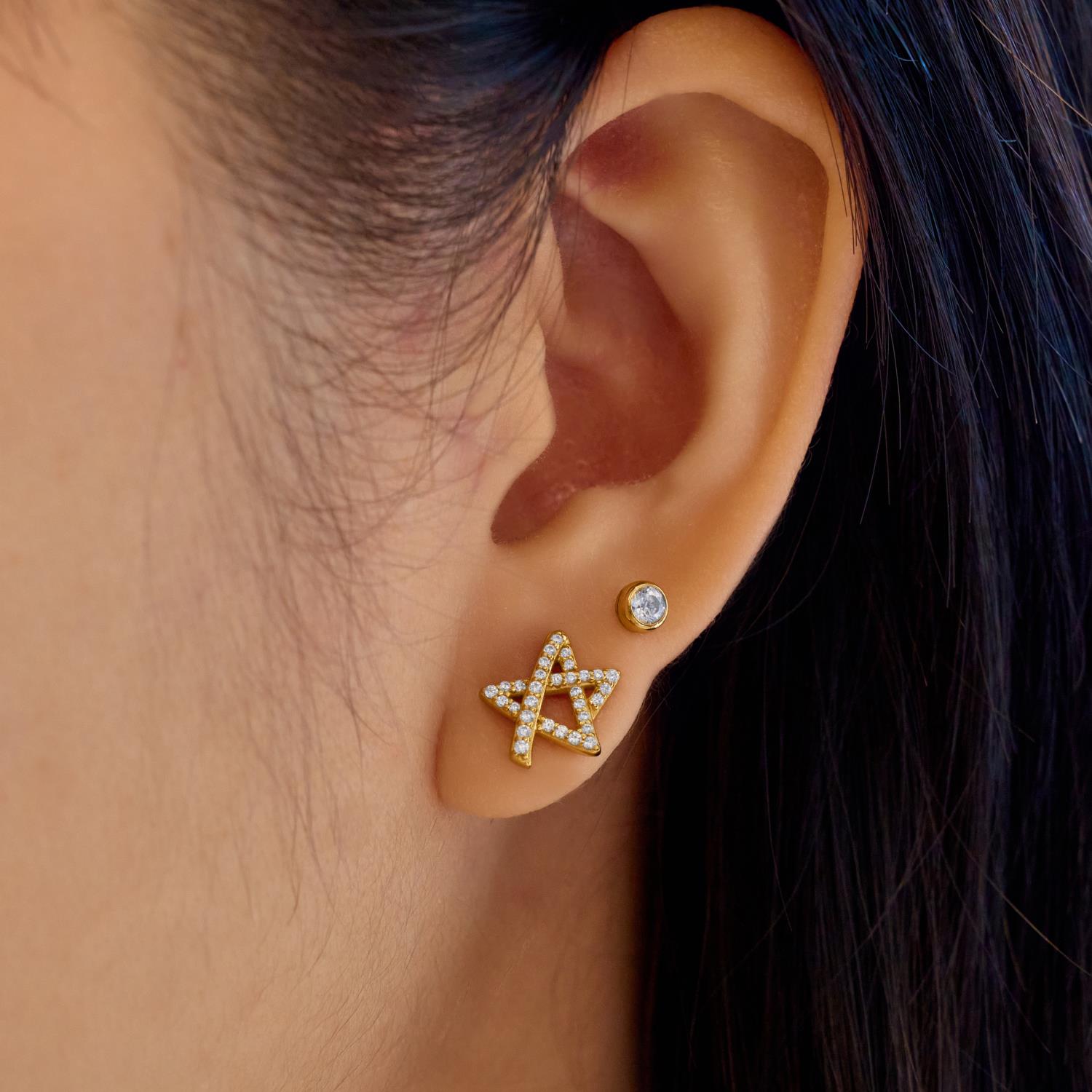 Ania Haie Starlit Five-Point Star nappikorvakorut kulta zirkonia