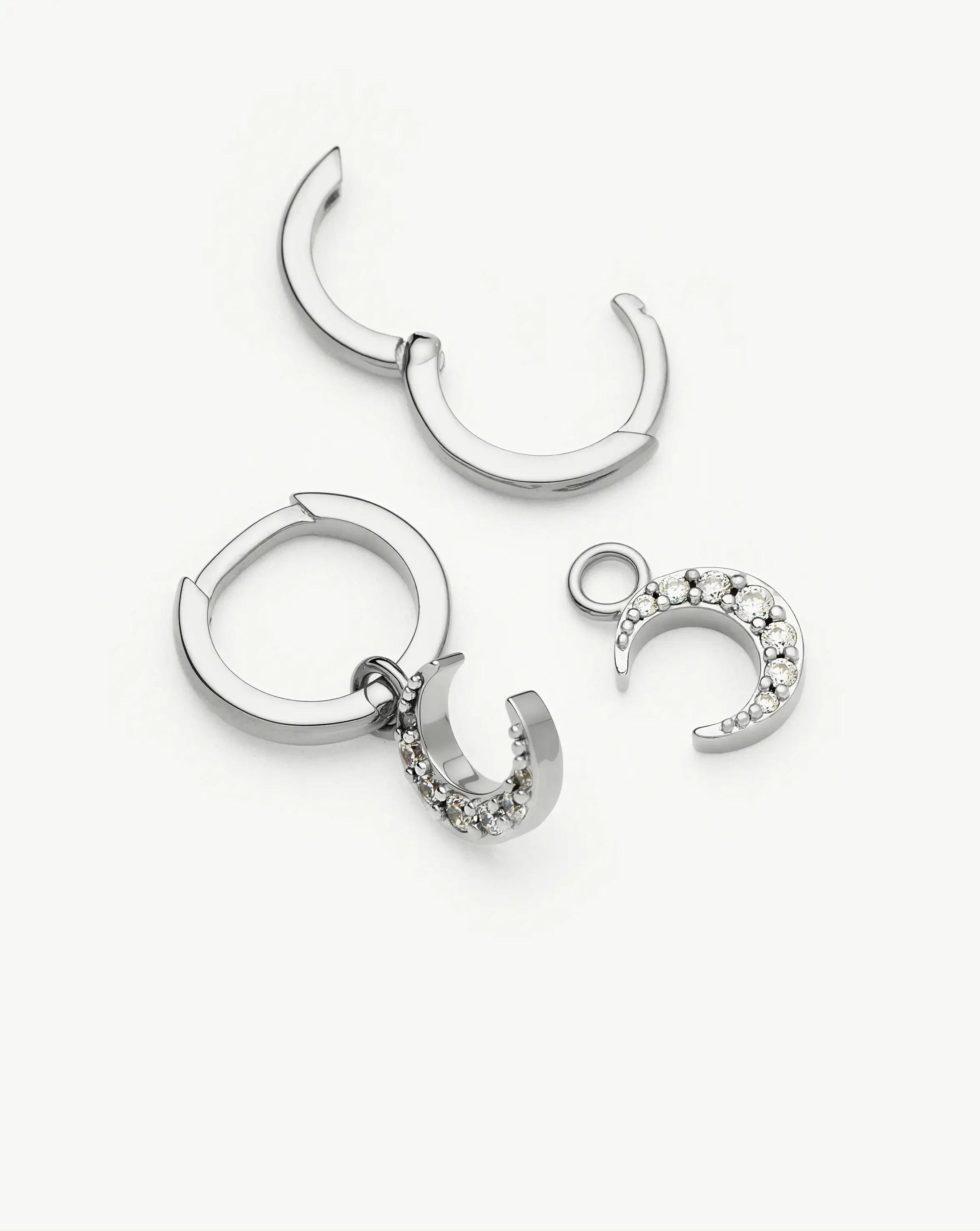 Missoma Crescent Moon rengaskorvakorut hopeoitu zirkonia mini