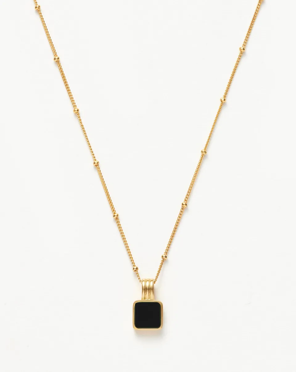 Missoma Lucy Williams Square Onyx kaulakoru kullattu