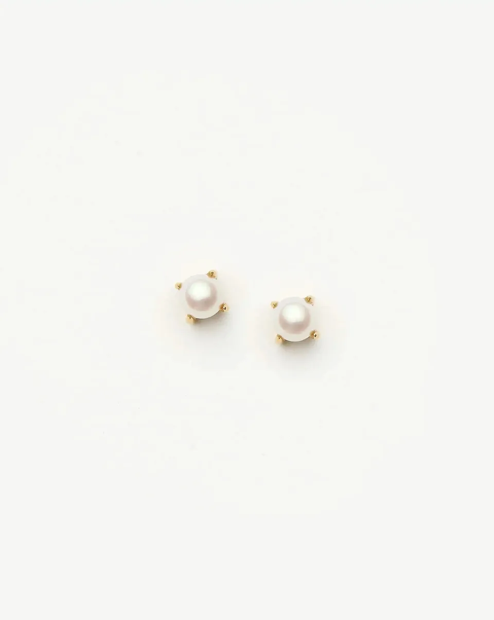 Missoma Classic Pearl nappikorvakorut kulta helmi