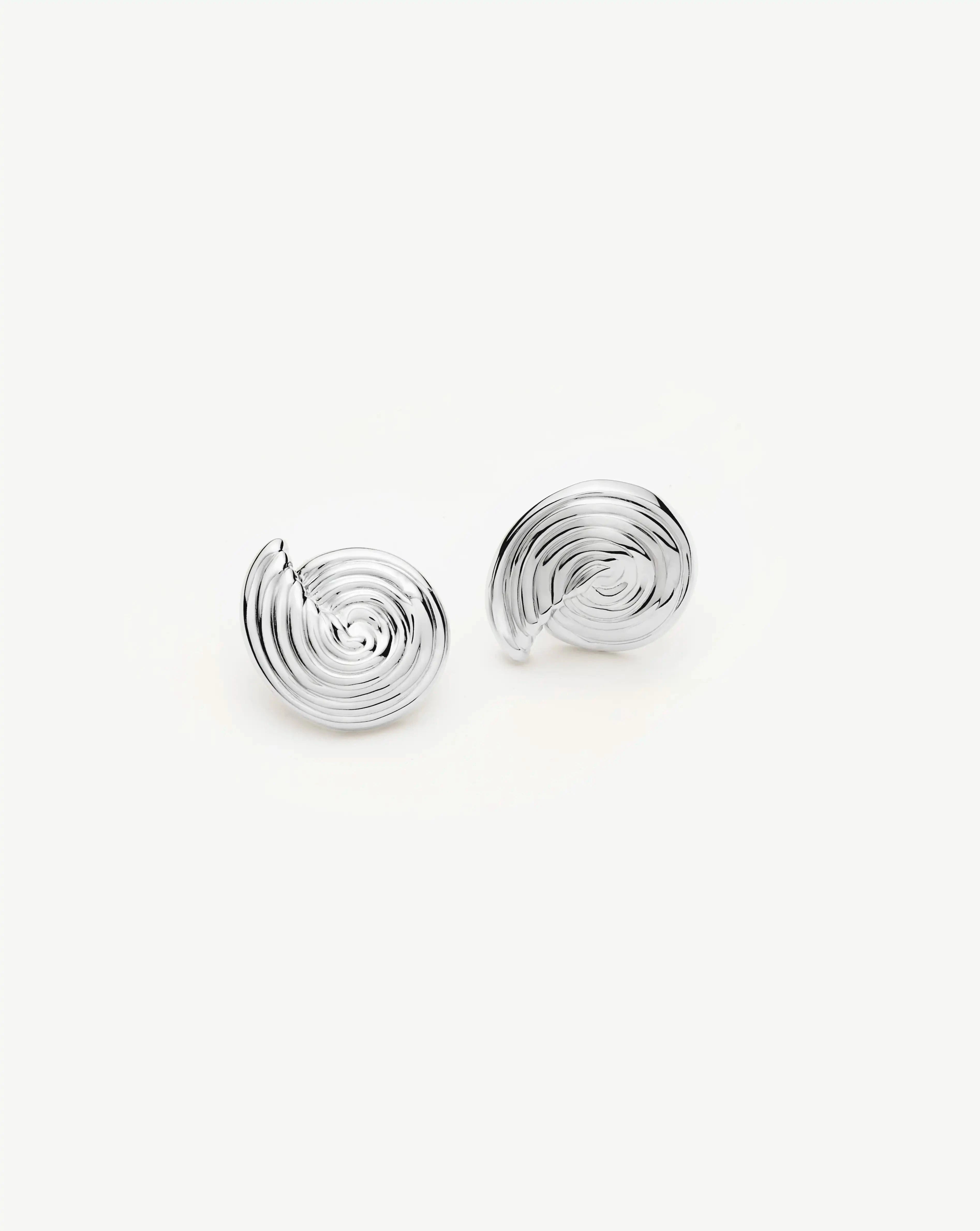 Missoma Spiral nappikorvakorut hopea pieni spiraali