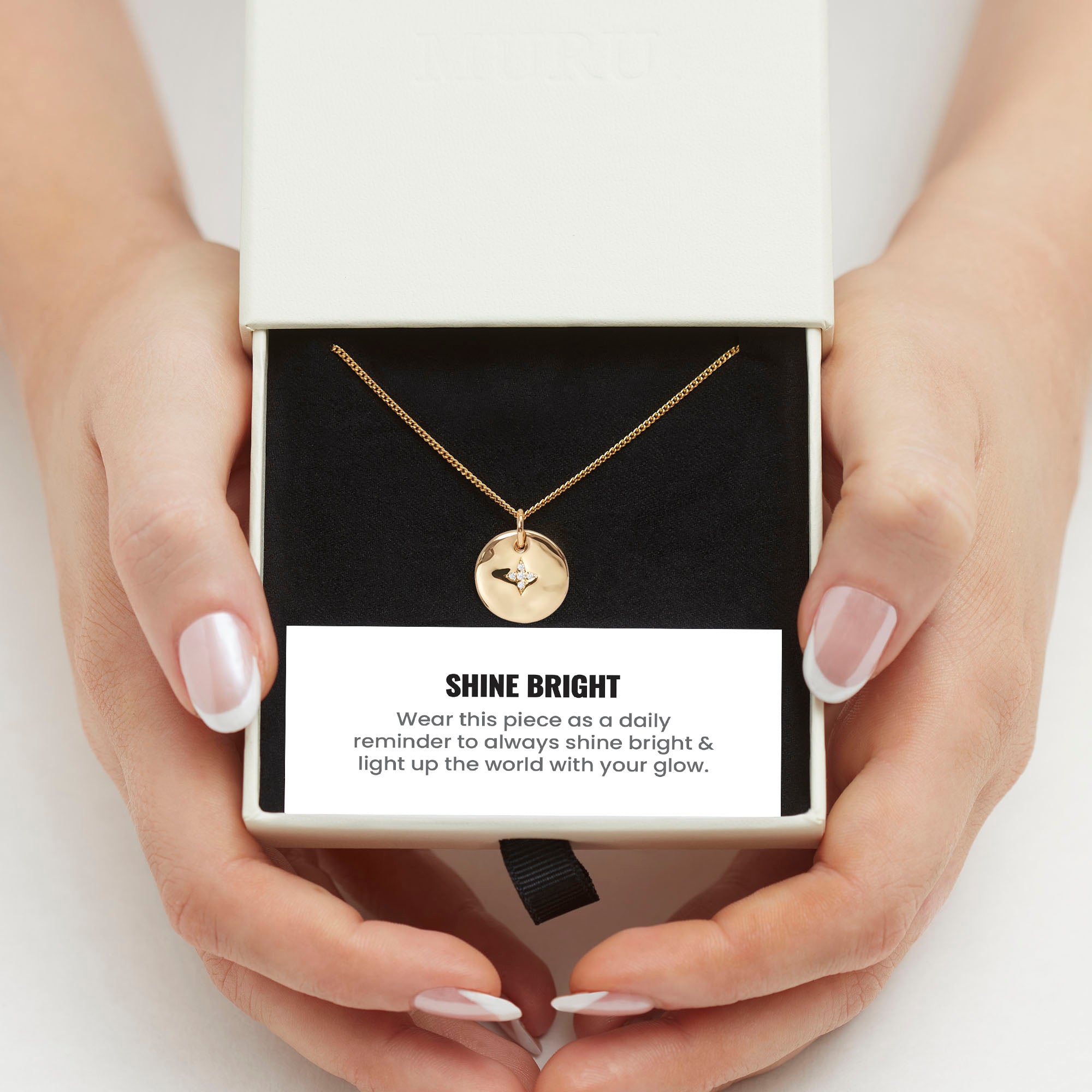 Muru Jewellery Shine Bright kaulakoru kulta 18ct