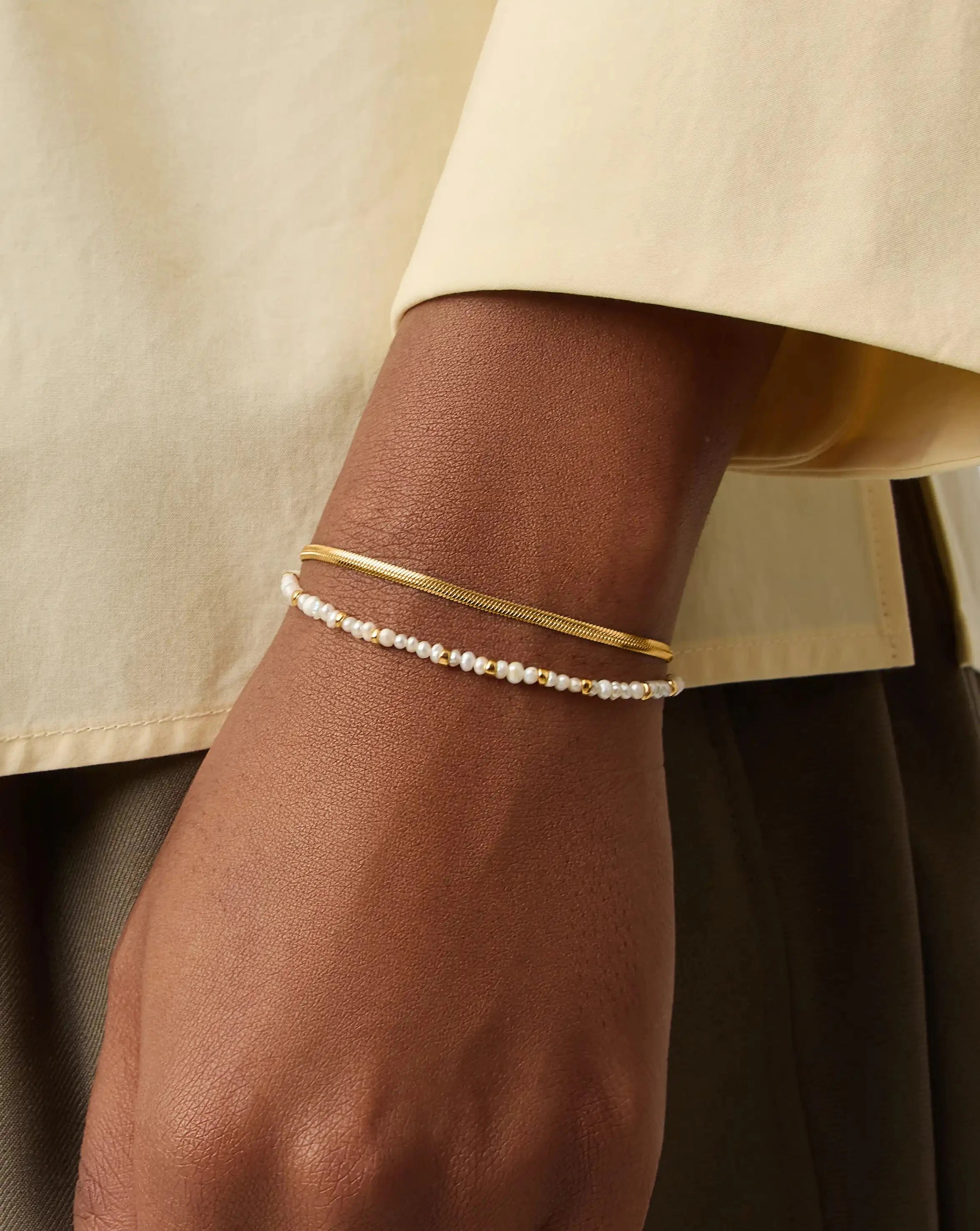 Missoma Everyday Pearl rannekorusetti kulta S/M