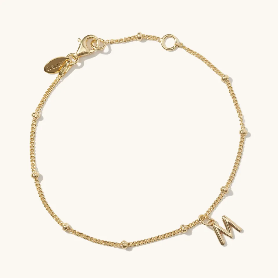 Muru Jewellery Little Love Letter rannekoru kulta kirjain