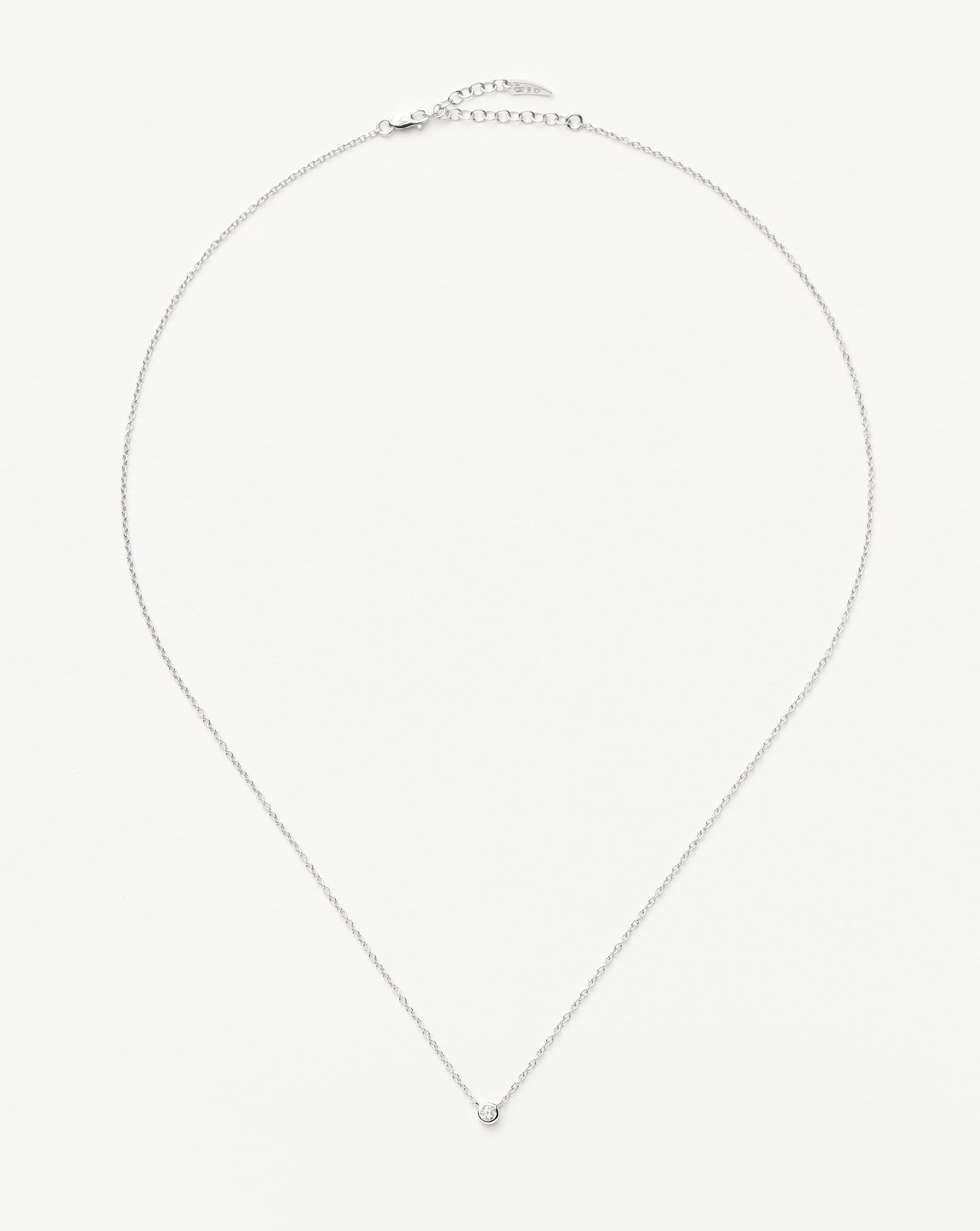 Missoma Diamond Solitaire kaulakoru valkokulta timantti