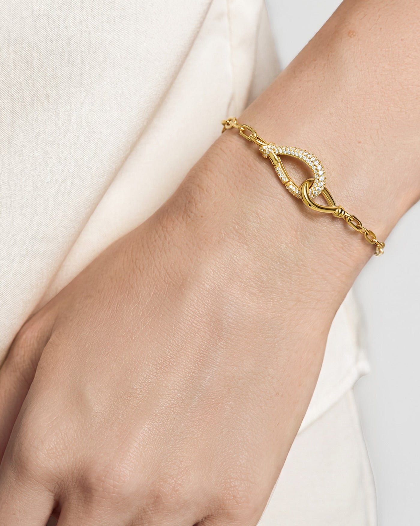 Ania Haie Swan Lake Interlocked Pavé Polished Knot rannekoru kulta